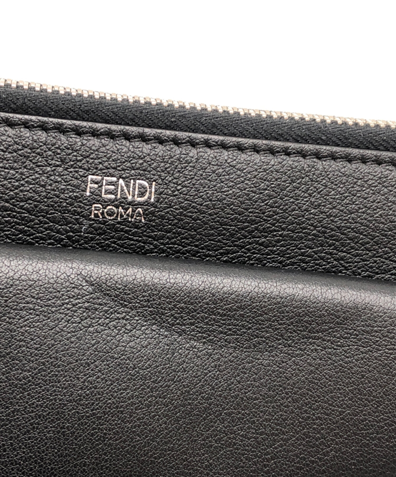 中古・古着通販】FENDI (フェンディ) ショルダーバッグ マルチスタッズ