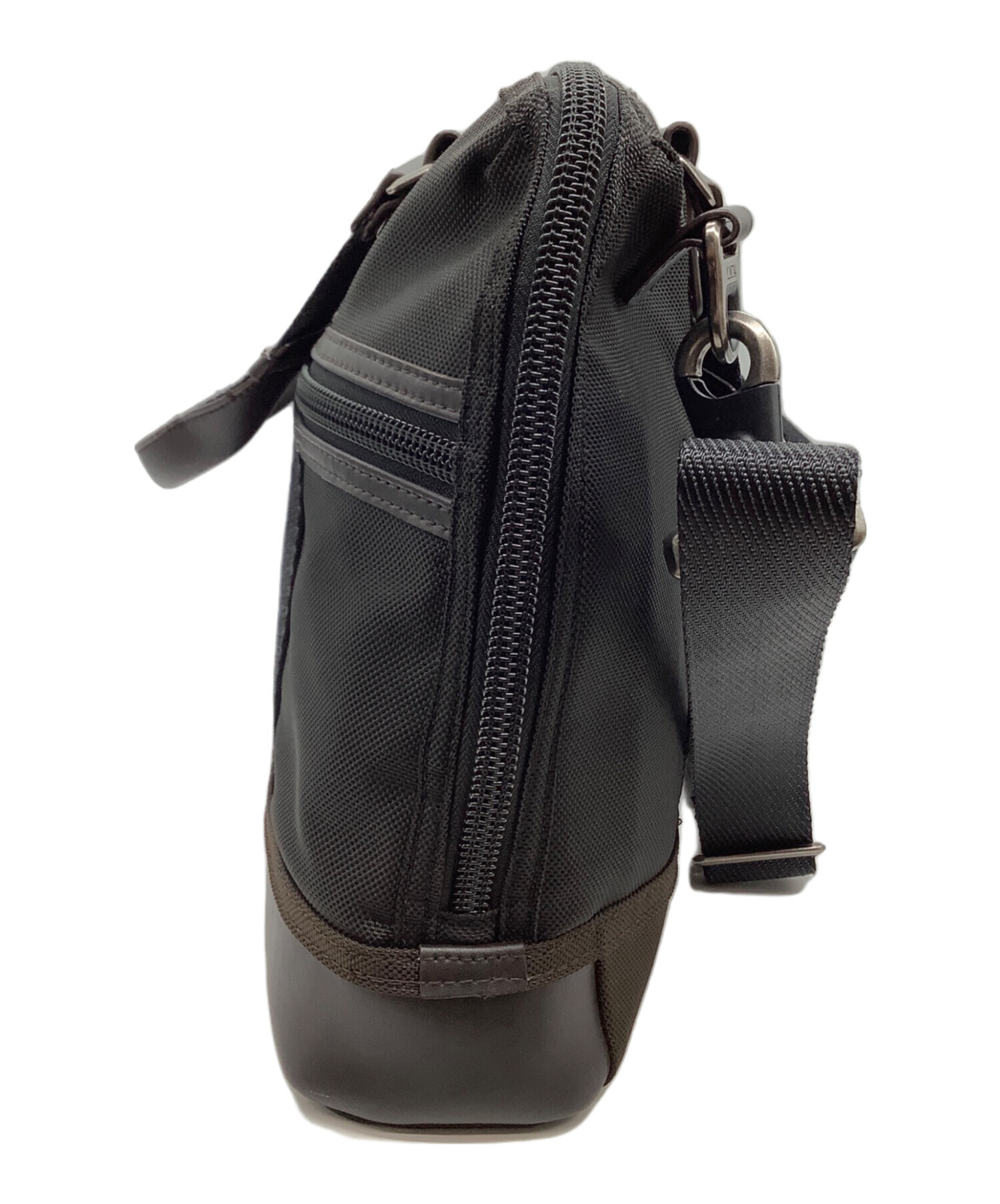 中古・古着通販】TUMI (トゥミ) 2WAYブリーフケース ブラック×ダーク