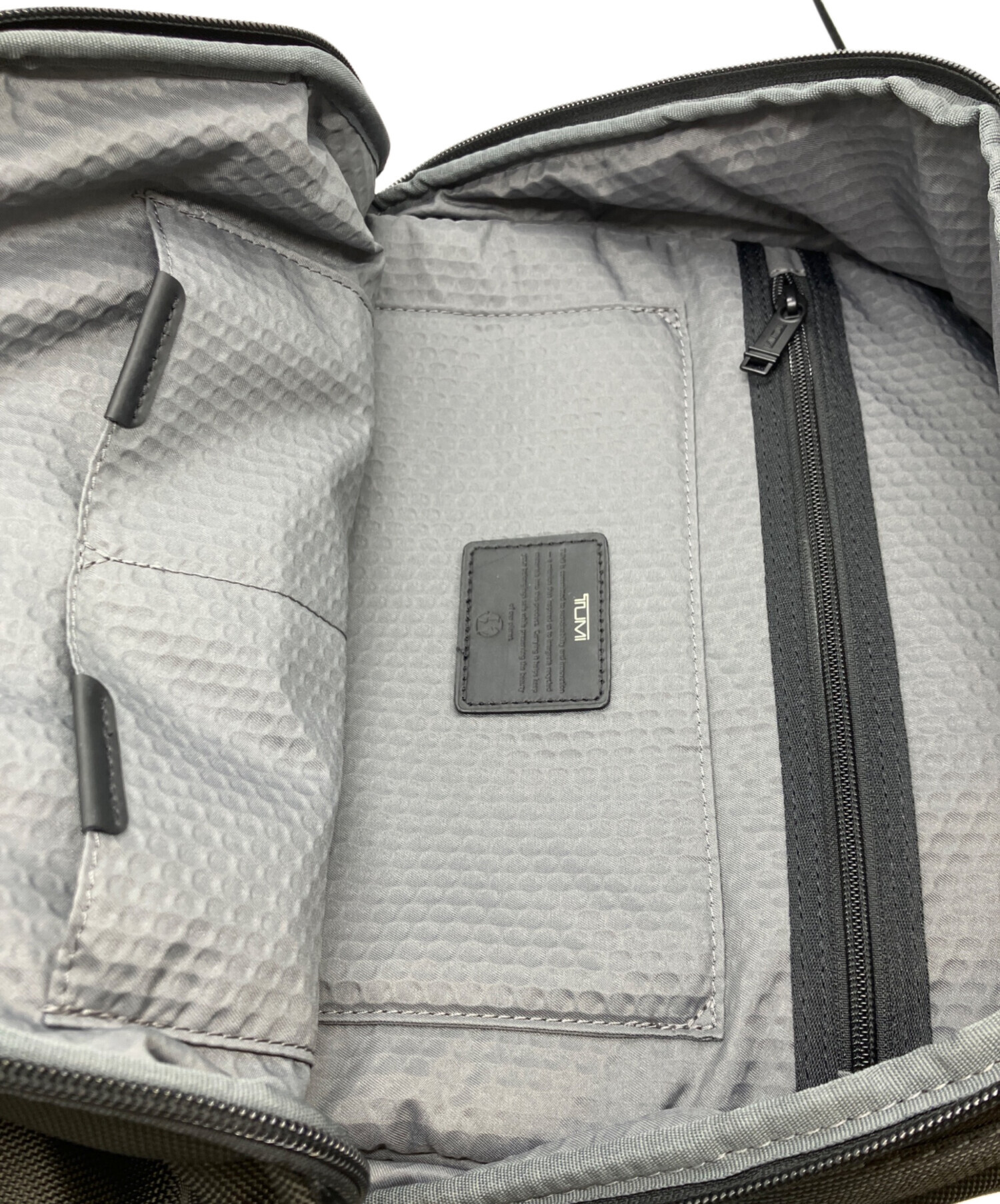 中古・古着通販】TUMI (トゥミ) リュック ブラック｜ブランド・古着 