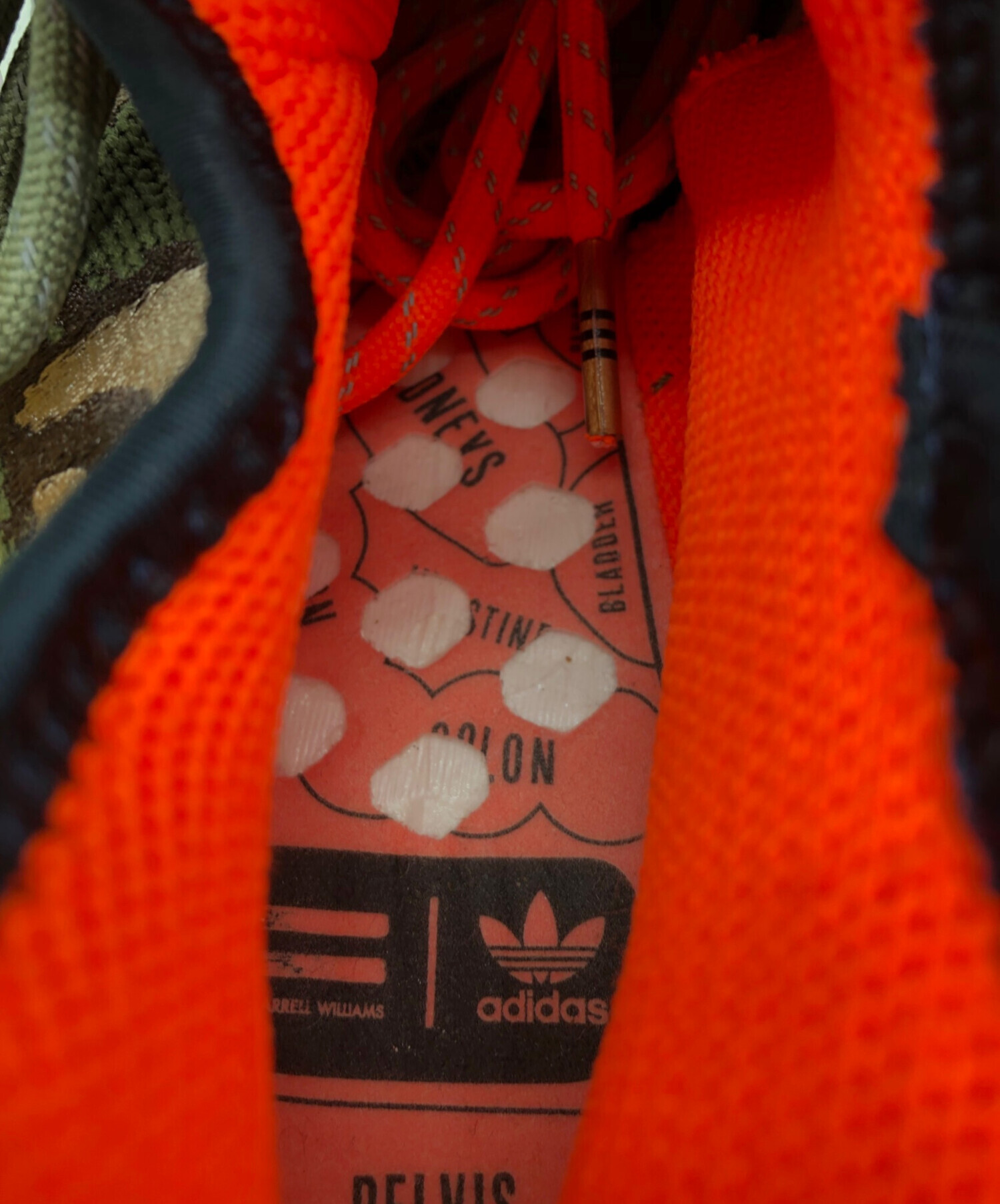 中古・古着通販】adidas (アディダス) Pharrell Williams HU NMD OLIVE 