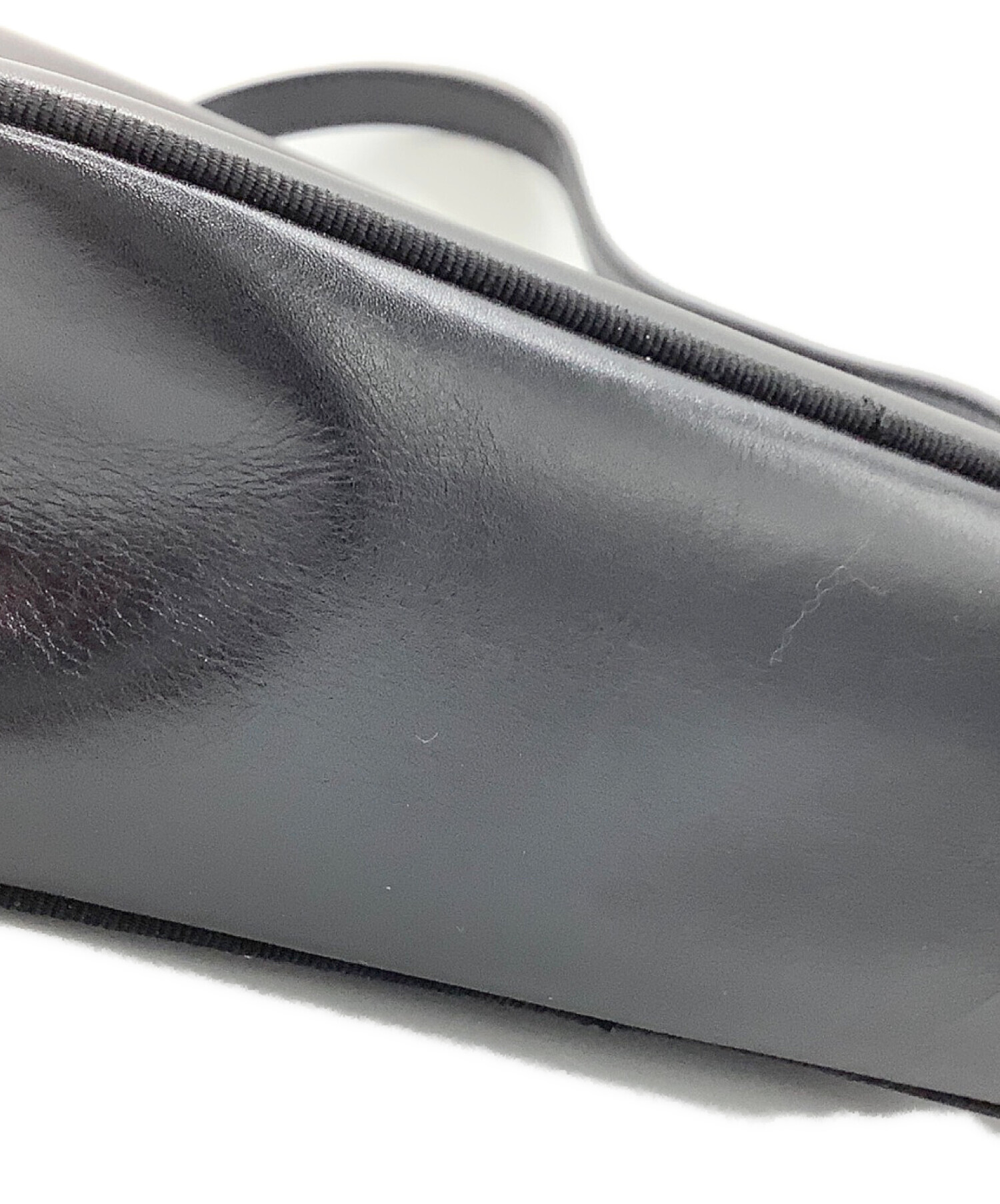 【未使用】Salvatore Ferragamo BOSTON 5.5 ブラック 中古・古着通販】Salvatore Ferragamo (サルヴァトーレ フェラガモ