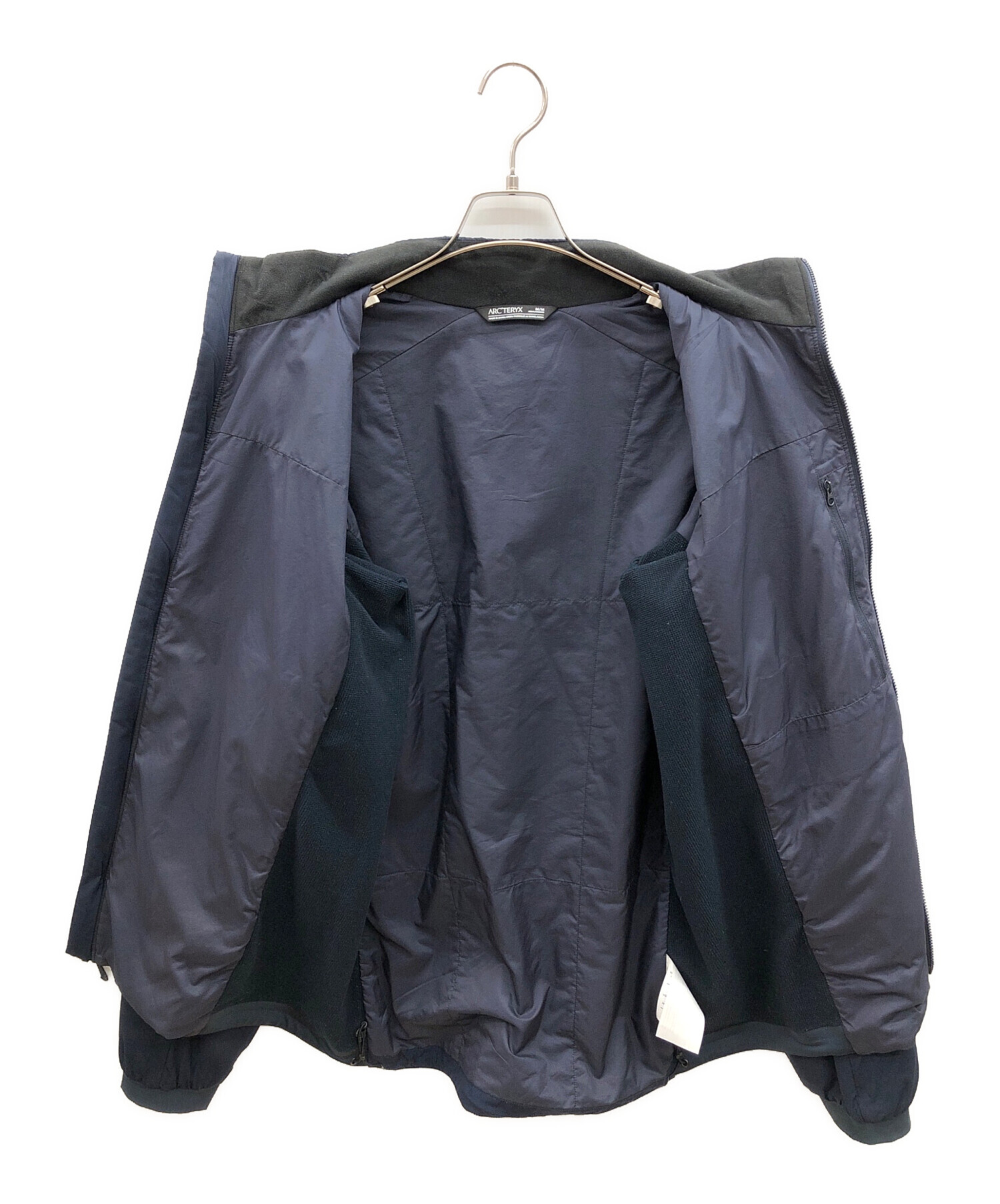 アークテリクス ARC’TERYX ナイロンジャケット ATOM 古着 ネイビー 中古・古着通販】ARC'TERYX (アークテリクス) ATOM LT JACKET ネイビー