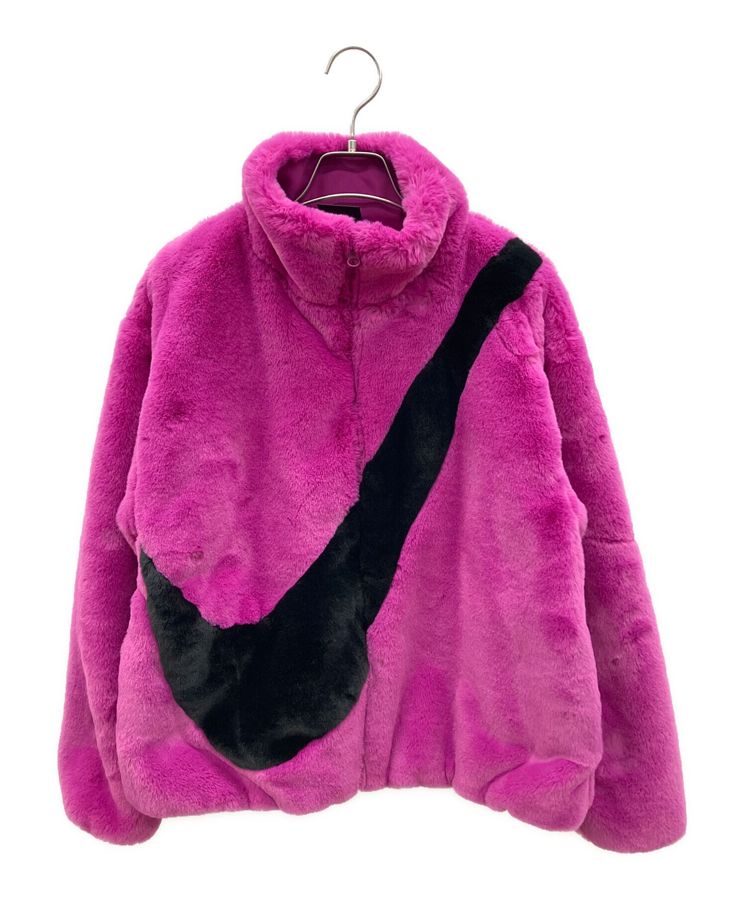 【ゆこりん様】NIKE ナイキ フェイクファー　スウッシュ　ジャケット　ピンク 中古・古着通販】NIKE (ナイキ) フェイクファージャケット