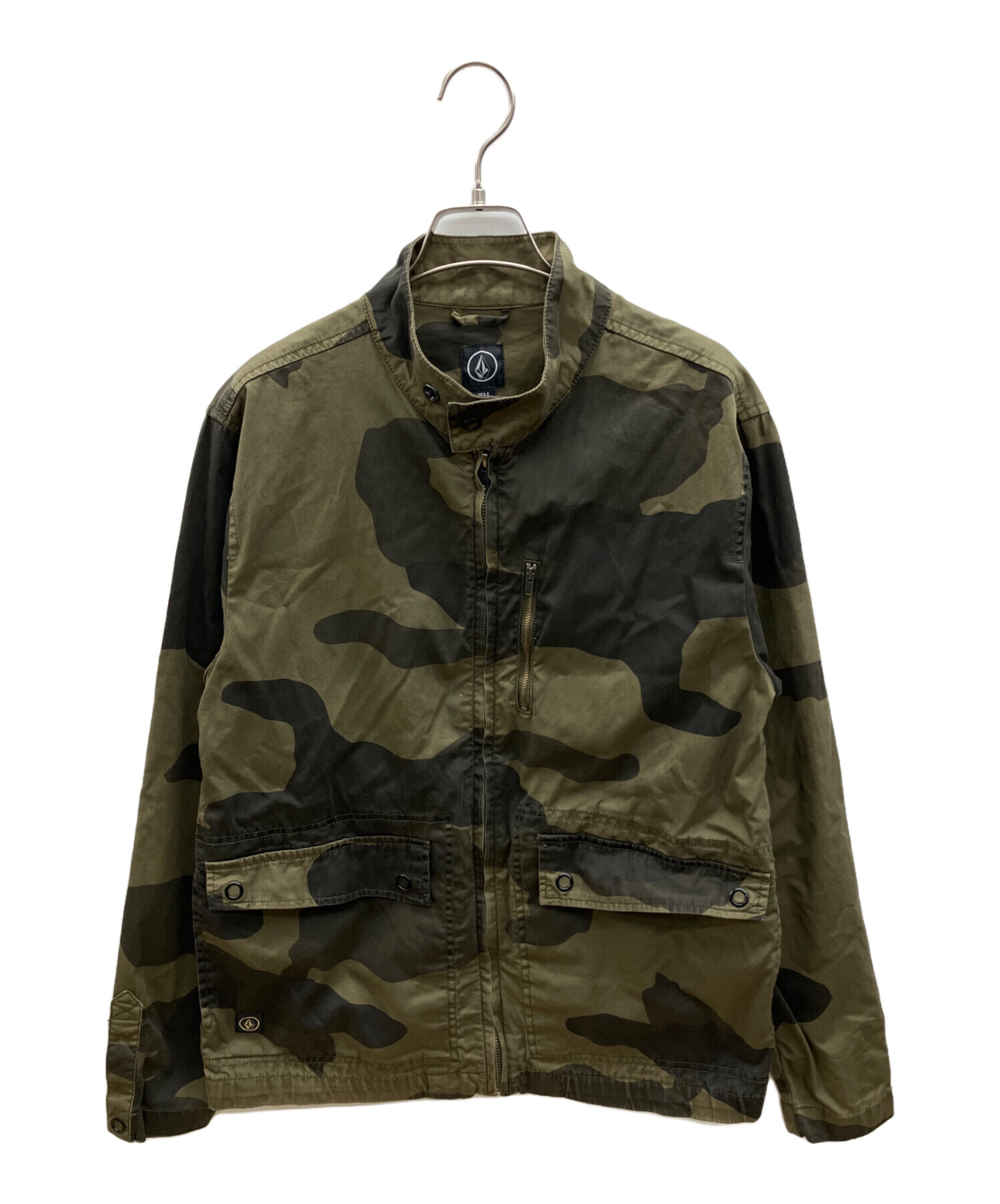 中古・古着通販】VOLCOM (ボルコム) ミリタリージャケット 古着 カーキ 