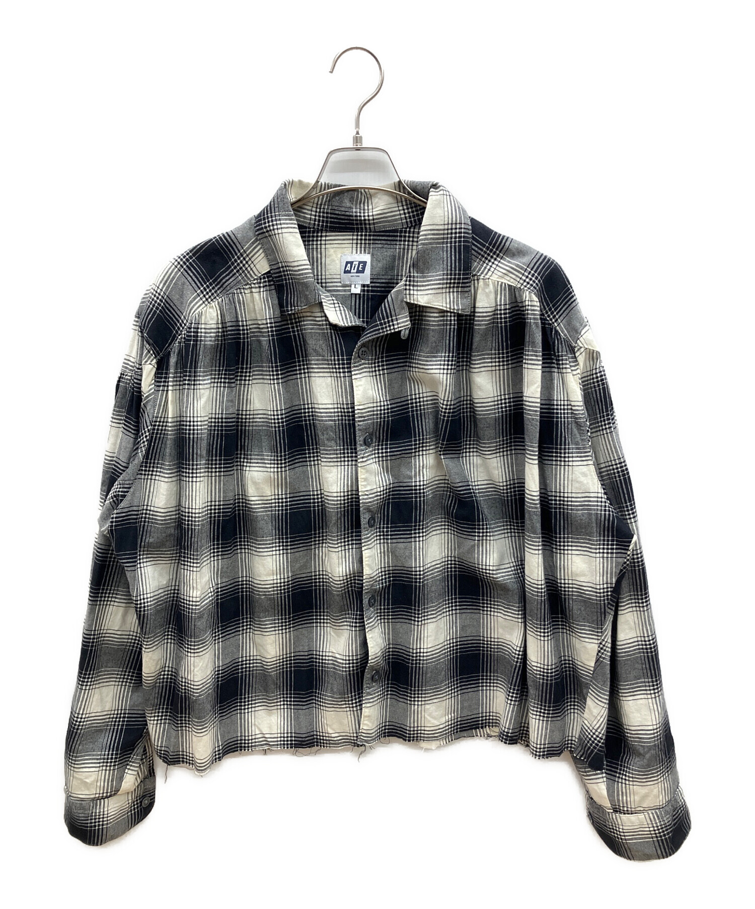 中古・古着通販】AiE (エーアイイー) 長袖シャツ ホワイト×ブラック