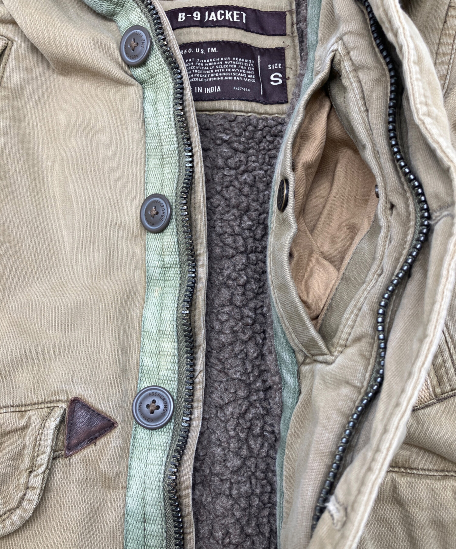 中古・古着通販】Abercrombie & Fitch (アバクロンビー アンド 