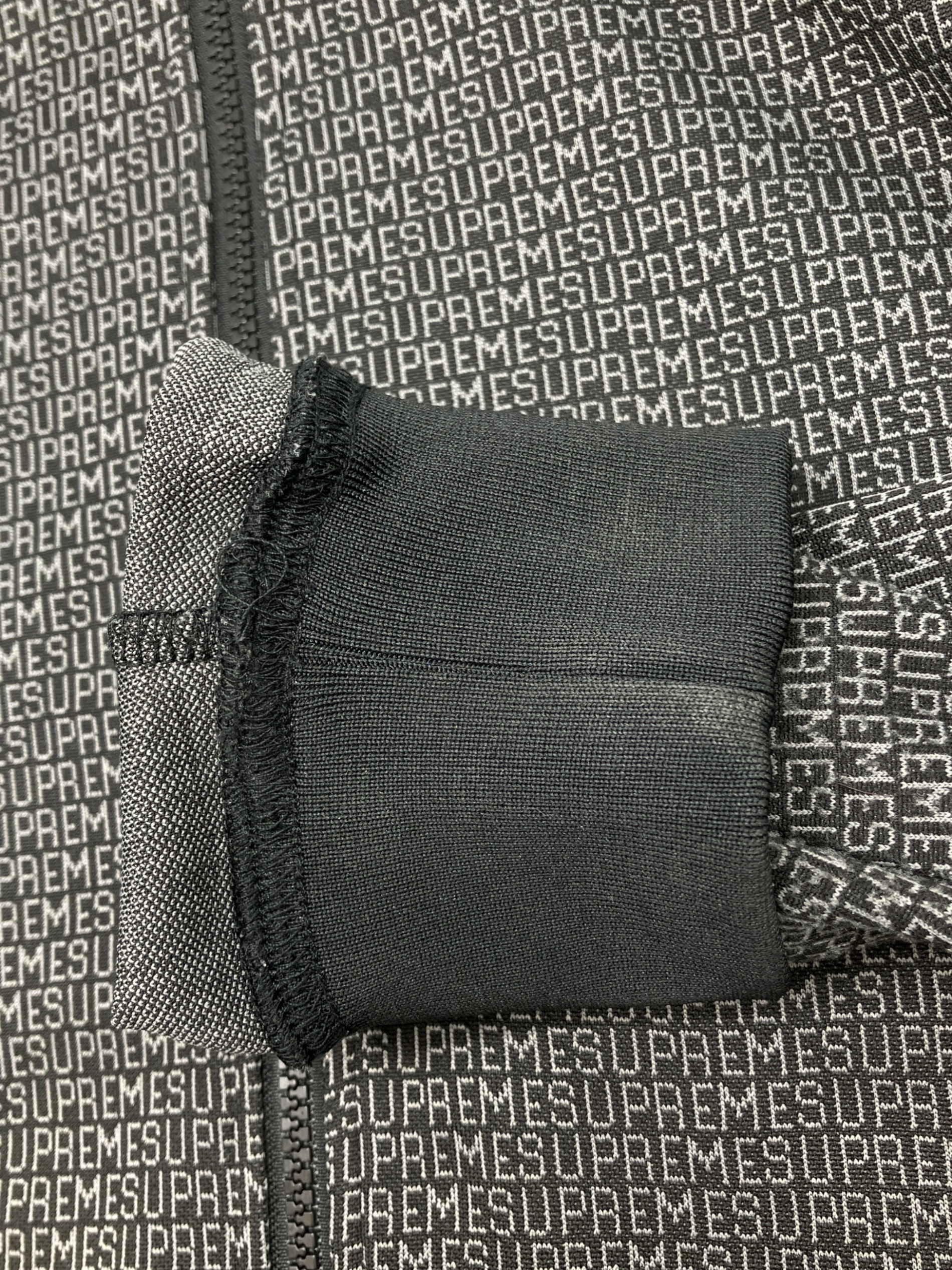 中古・古着通販】SUPREME (シュプリーム) Repeat Track Jacket 22SS