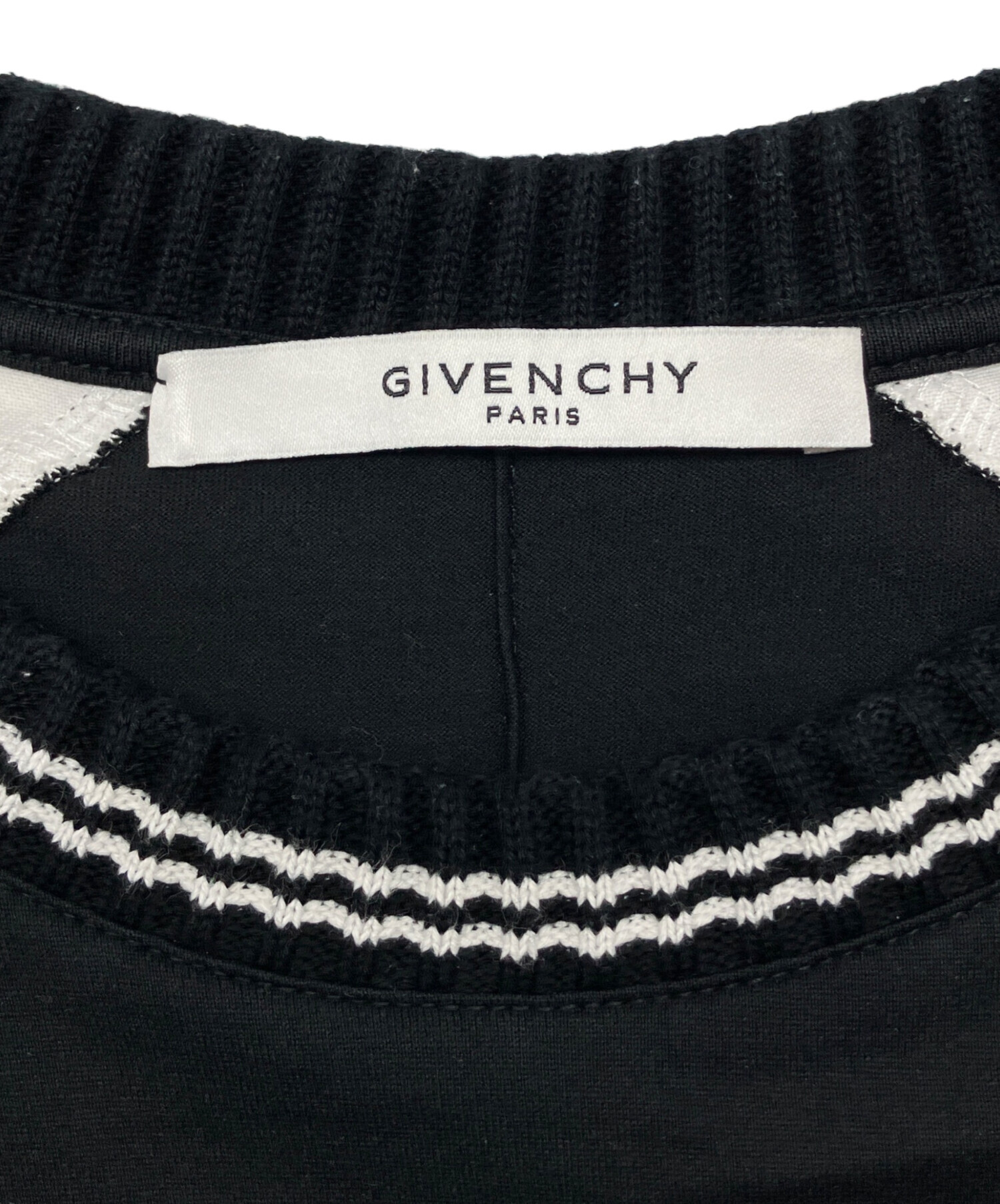 【未使用品タグ付き】GIVENCHY トップス　チュールレースビーズ付き　XS GIVENCHY - GIVENCHY レース トップスの通販 by CYCLE HEARTS ラクマ店