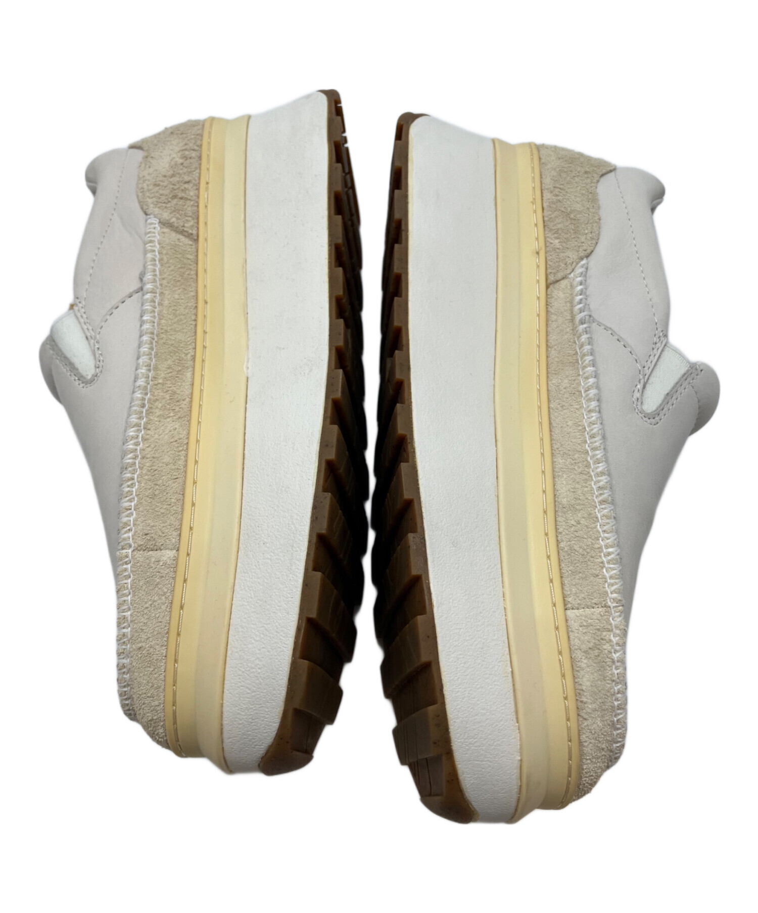 中古・古着通販】UGG (アグ) レザースリッポン アイボリー サイズ:25 