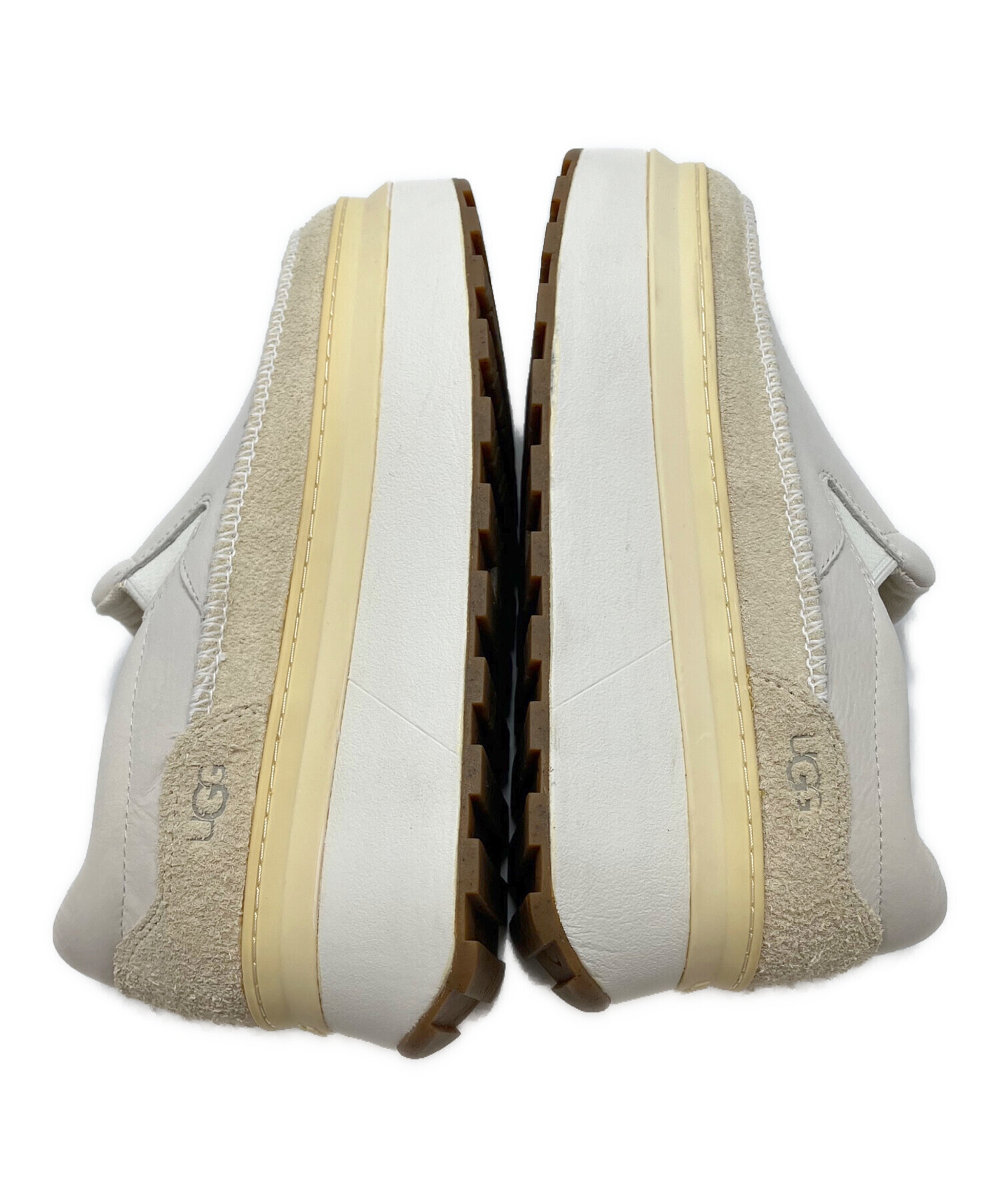 中古・古着通販】UGG (アグ) レザースリッポン アイボリー サイズ:25