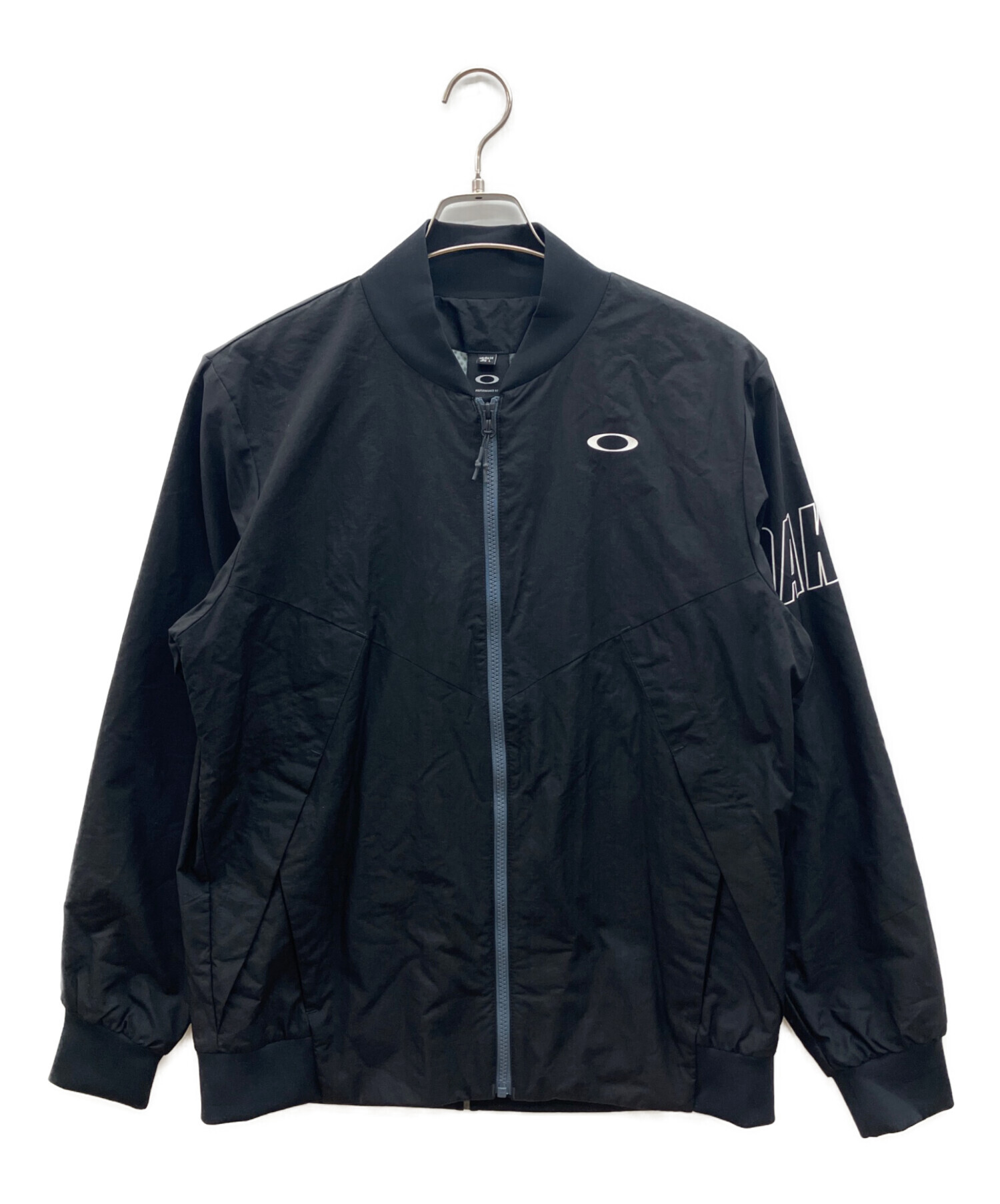 Oakley 黒 ジップアップジャケット M 中古・古着通販】OAKLEY (オークリー) ジップブルゾン ブラック×ライト