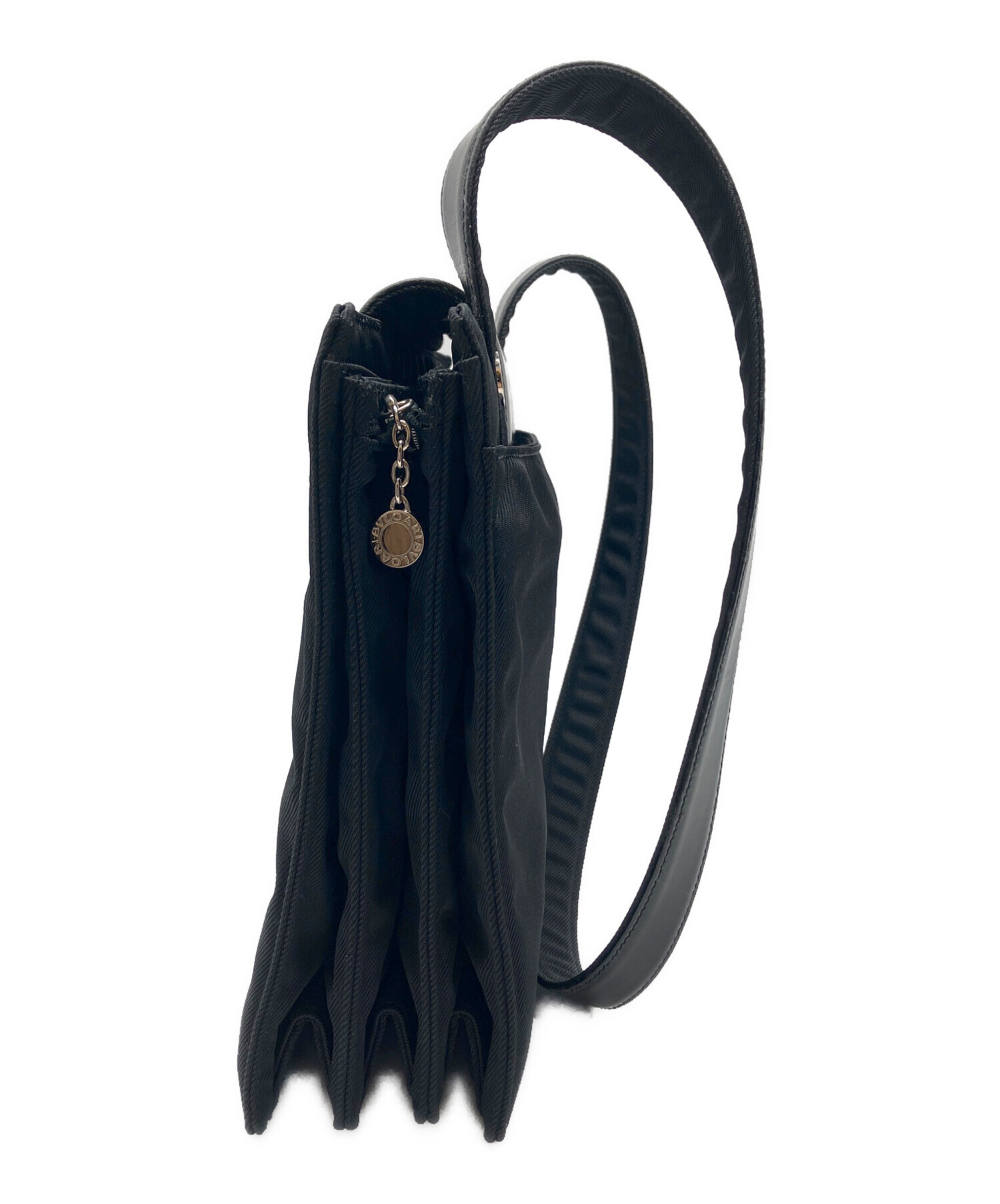 BVLGARI ブルガリ ショルダーバッグ 中古・古着通販】BVLGARI (ブルガリ) ショルダーバッグ ブラック