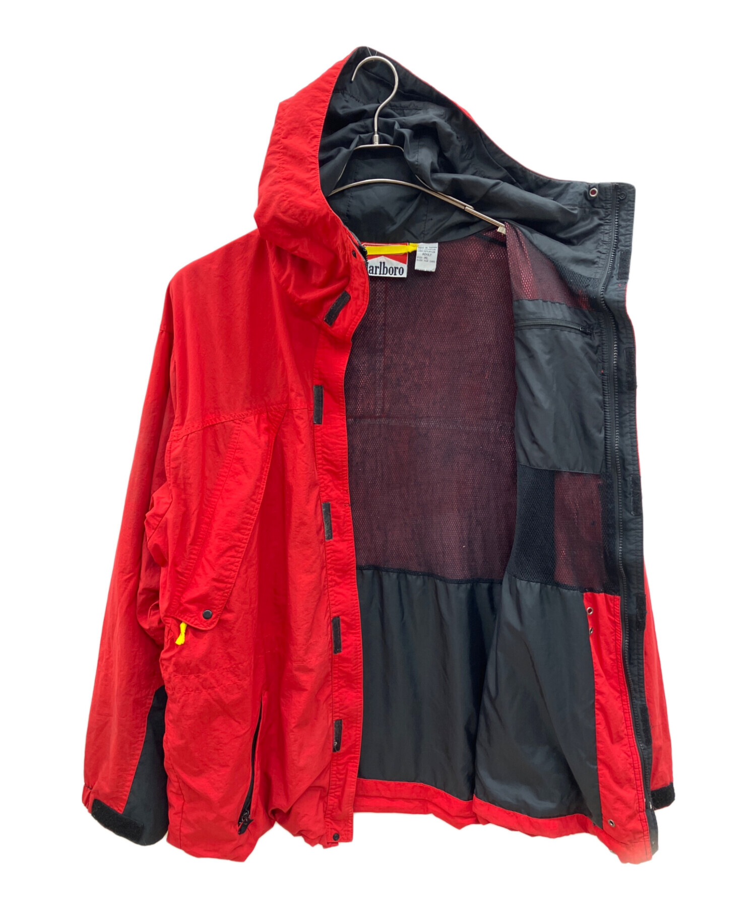 【新品未使用】hood モリハルナ 赤 フード付き ダメージ加工 パーカー 中古・古着通販】marlboro (マルボロ) マウンテンパーカー 古着 レッド