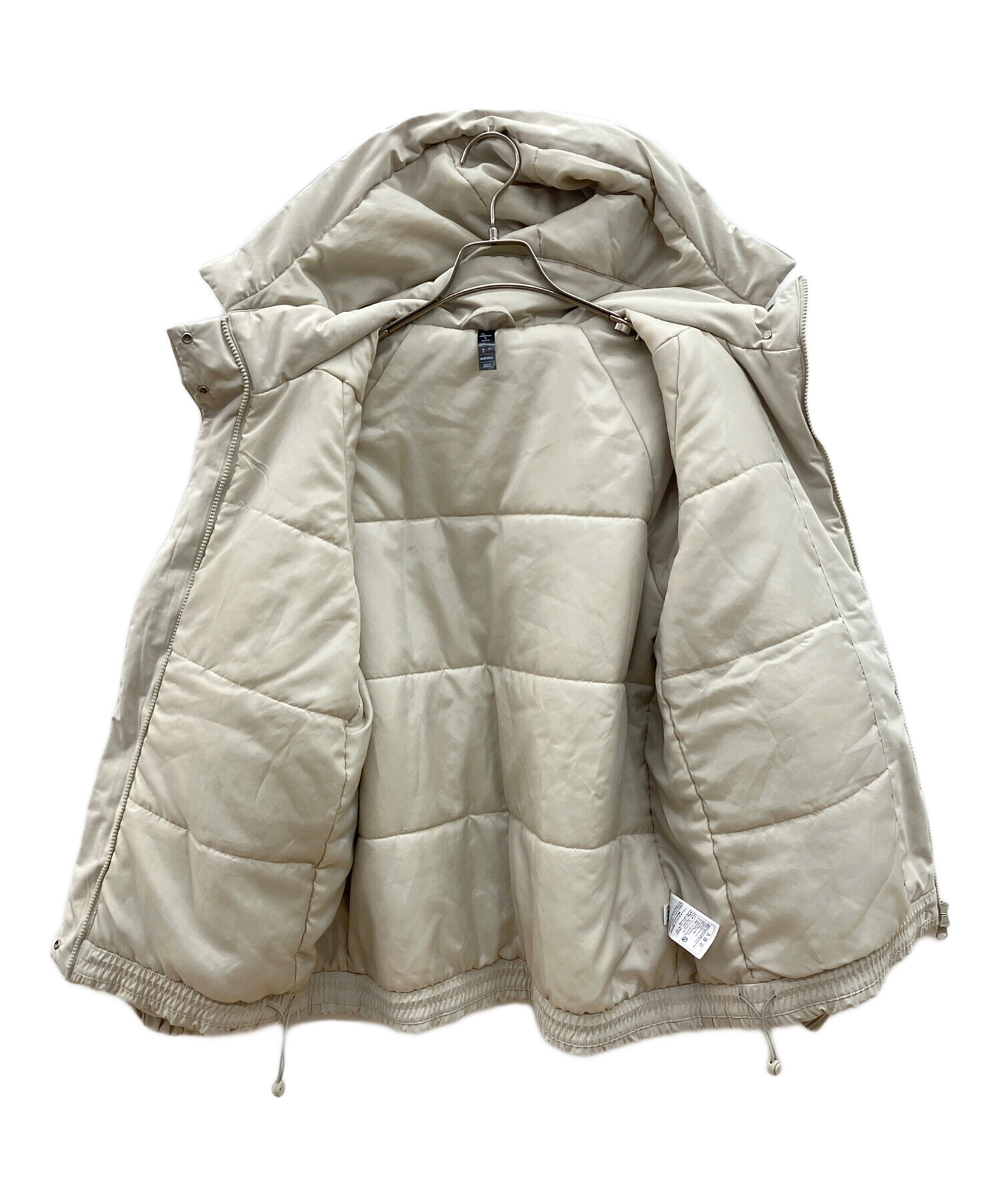 中古・古着通販】adidas (アディダス) 中綿ジャケット ベージュ サイズ