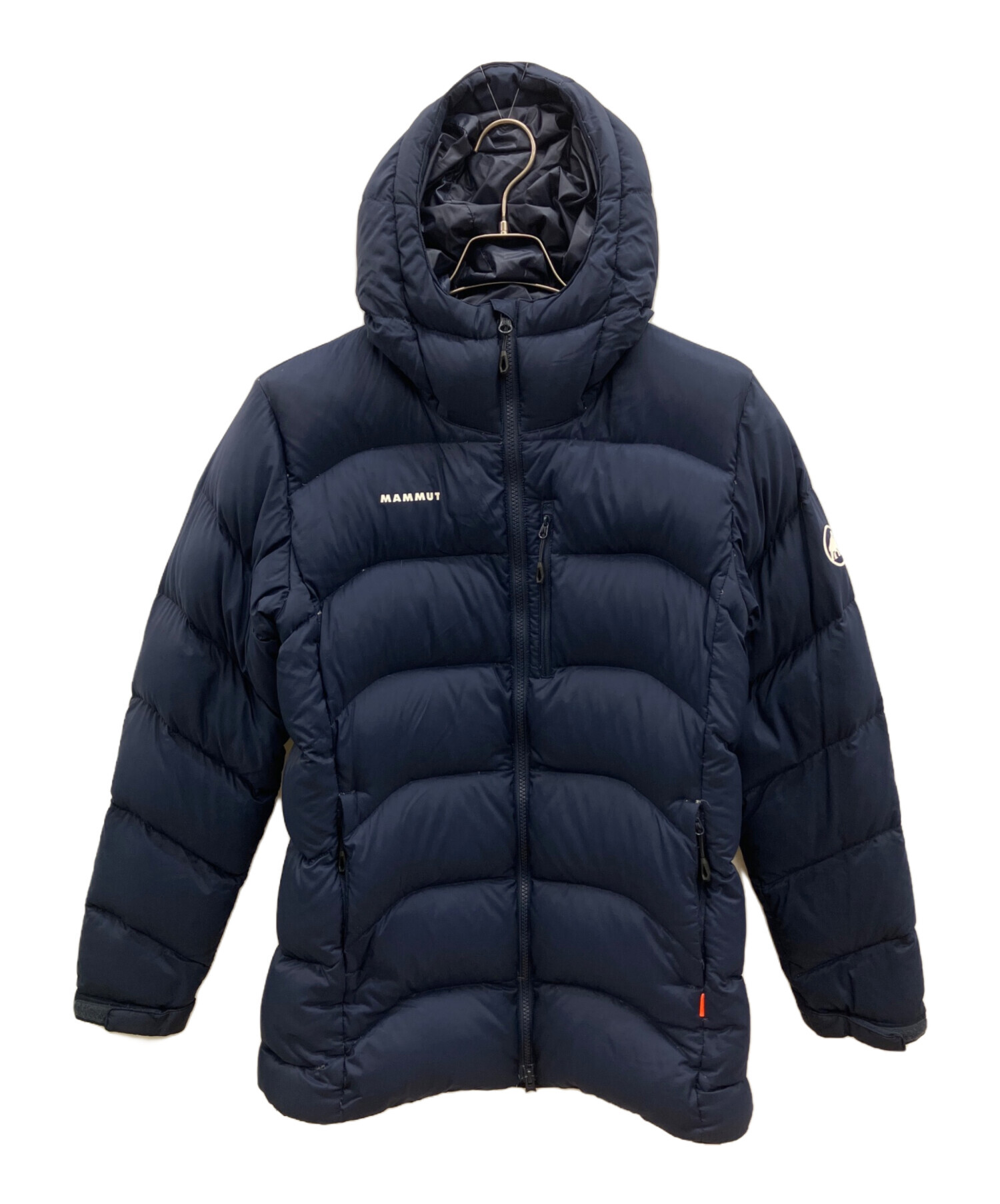 MAMMUT フード付きダウンジャケット ネイビー 中古・古着通販】MAMMUT (マムート) ダウンジャケット ネイビー サイズ