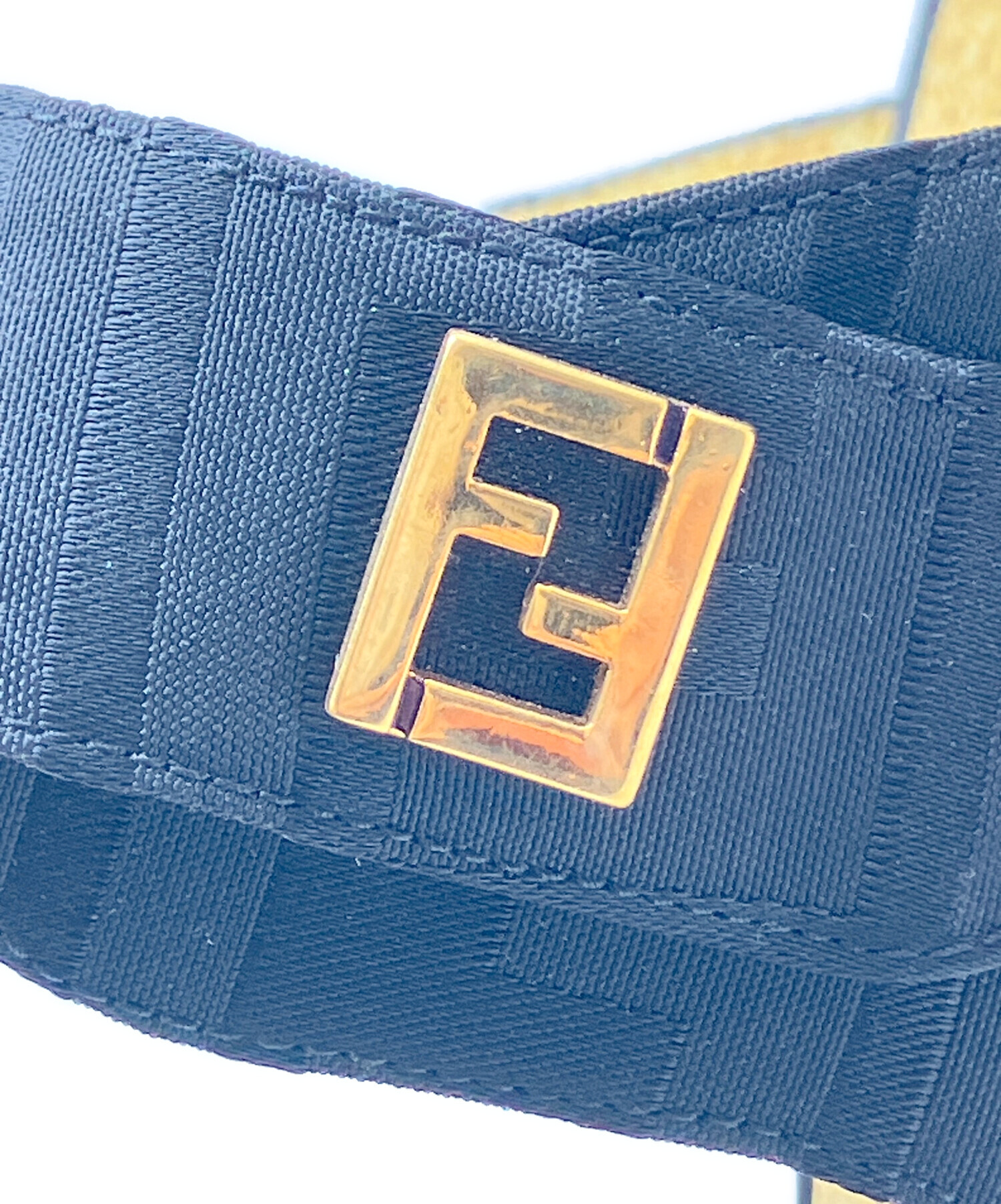 中古・古着通販】FENDI (フェンディ) サンダル ブラック サイズ:36