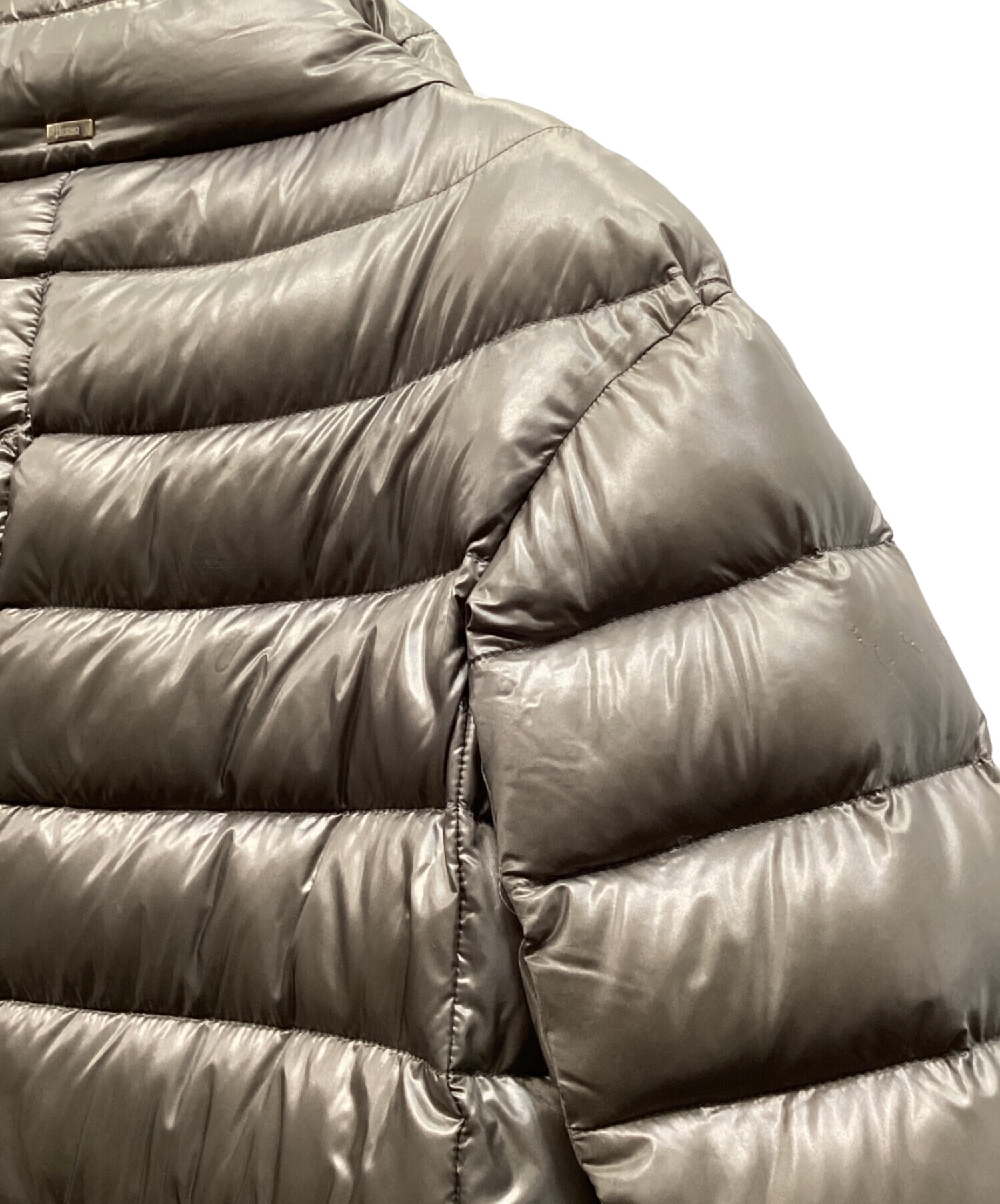 ヘルノ　ダウンジャケット　42 HERNO ノーカラーダウンジャケット 42 HERNO（ヘルノ）公式通販