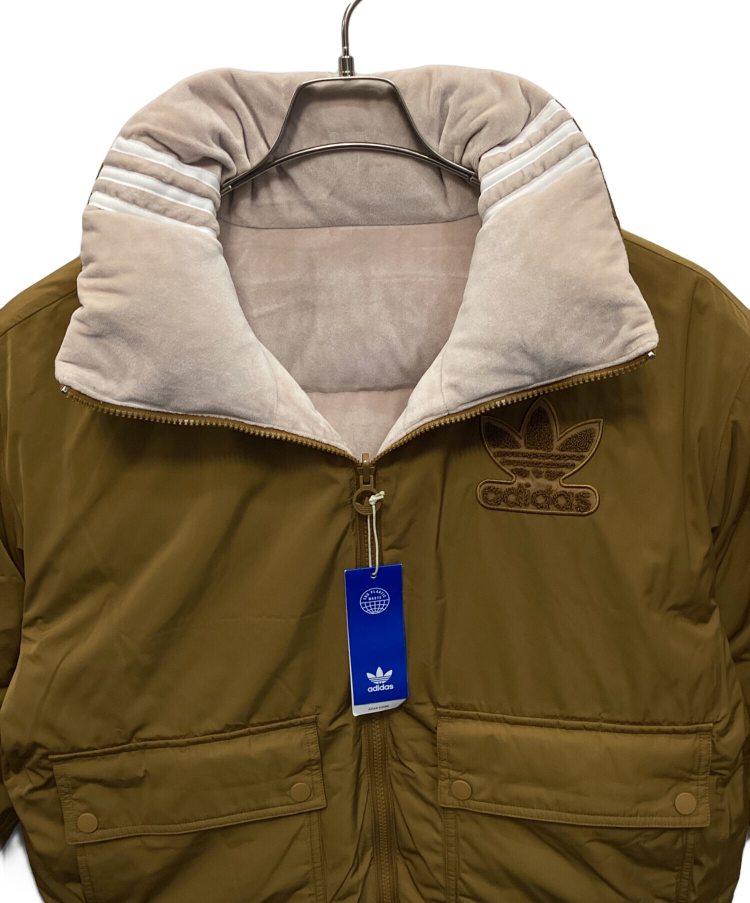 中古・古着通販】adidas (アディダス) ダウンジャケット カーキ サイズ 