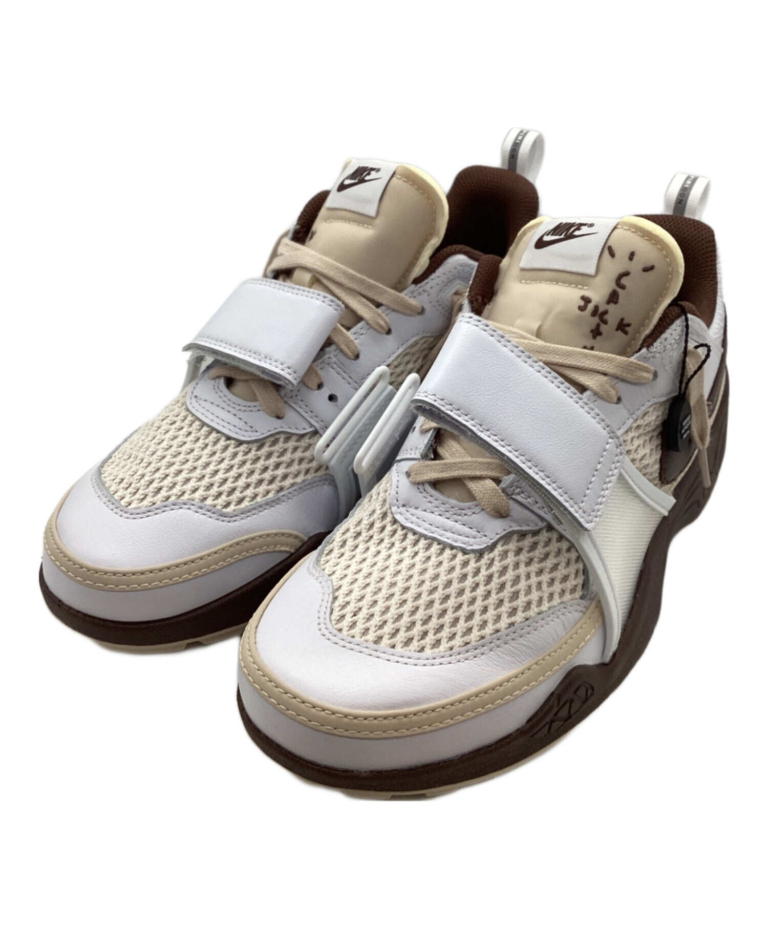 Nike ブラウン ホワイト スニーカー 中古・古着通販】NIKE (ナイキ) スニーカー ホワイト×ブラウン サイズ