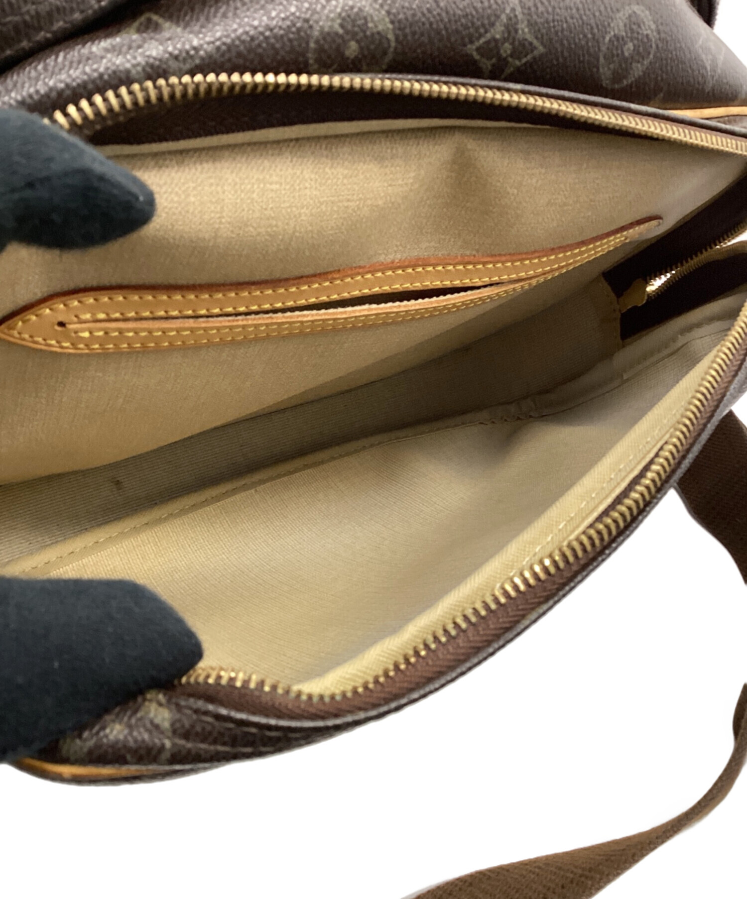 (*)様 Louis Vuitton ショルダーバッグ ブラウン 中古・古着通販】LOUIS VUITTON (ルイ ヴィトン) アマゾン ショルダー