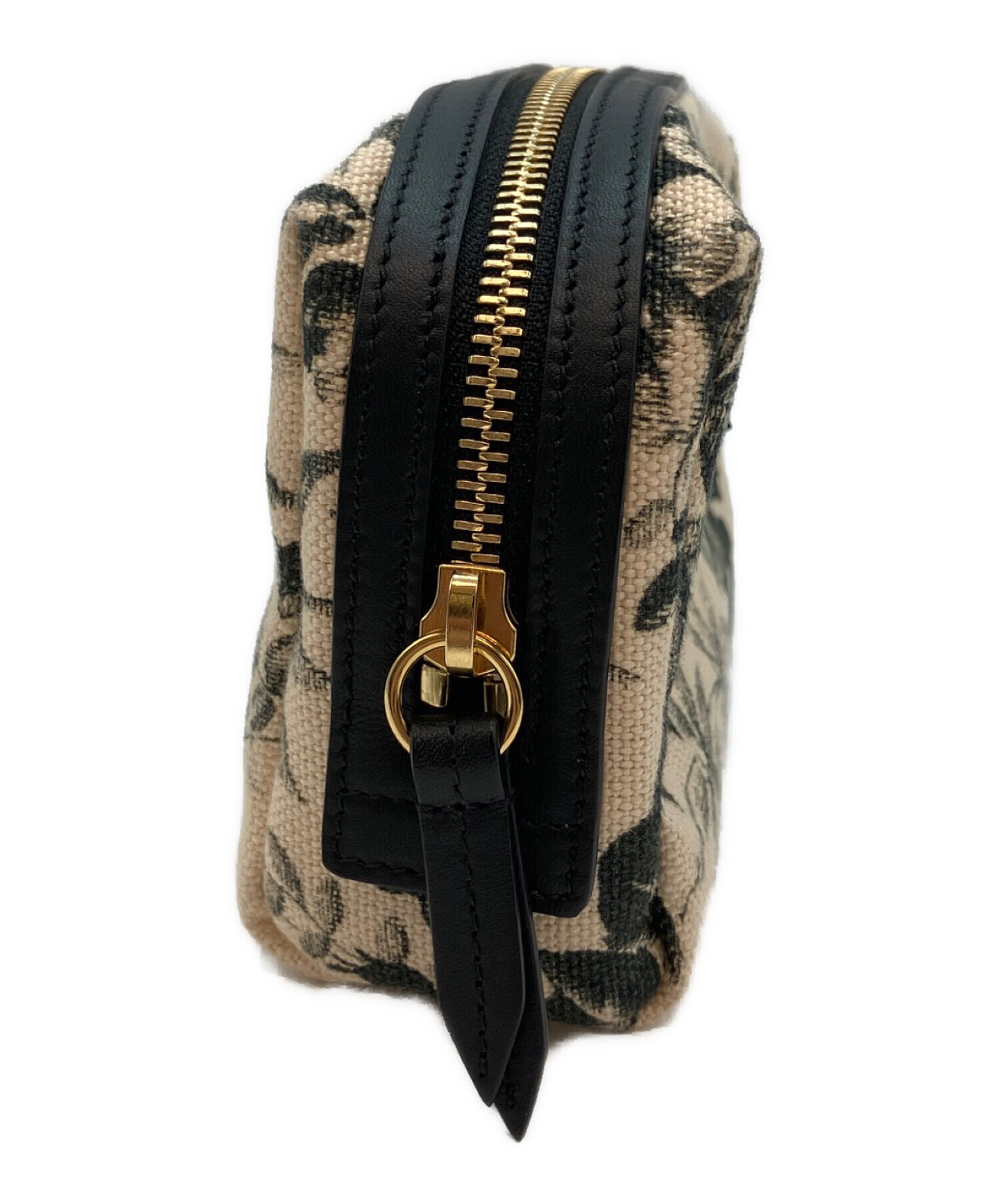 GUCCIポーチ未使用品 中古・古着通販】GUCCI (グッチ) アクセサリーポーチ ブラック