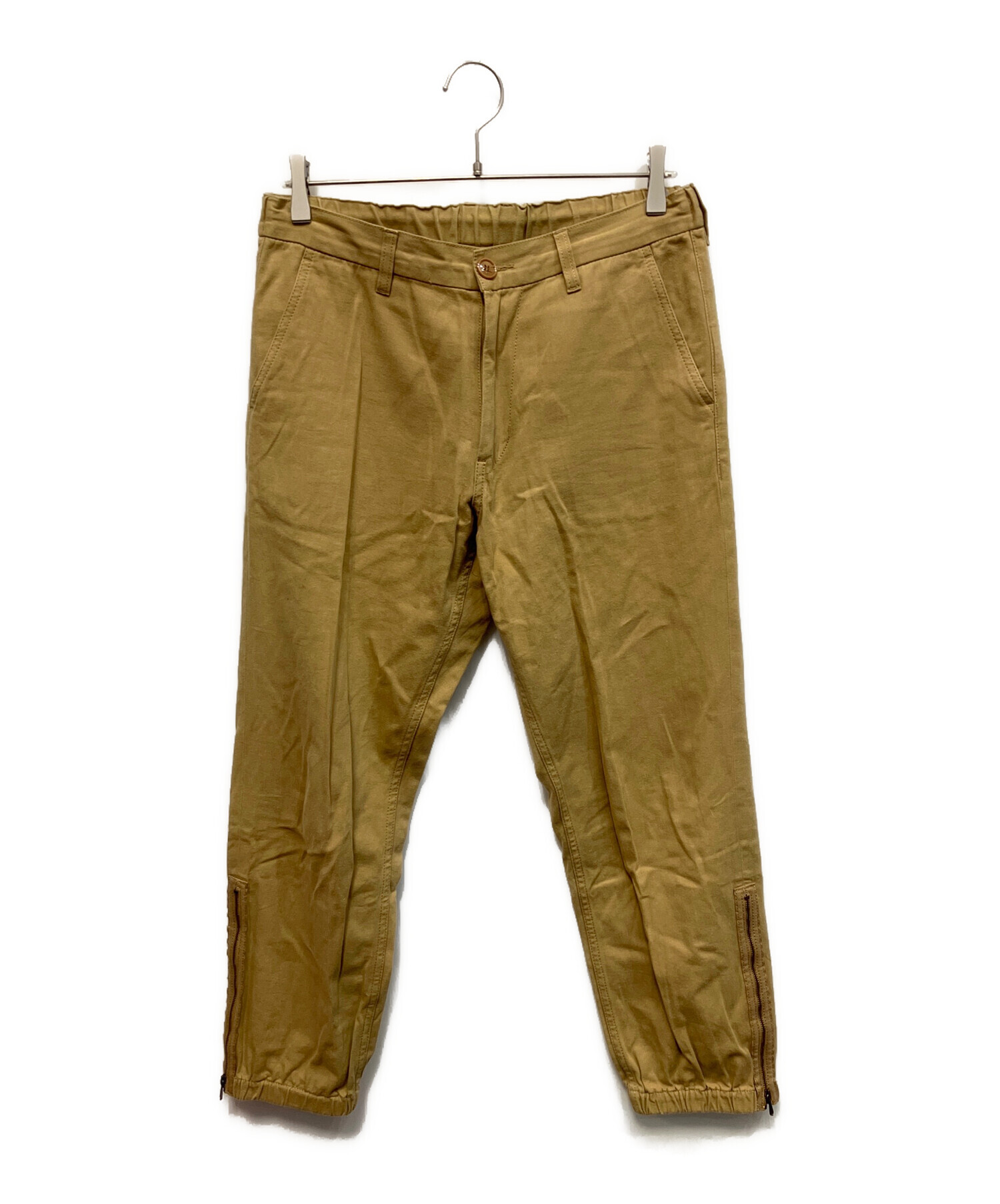 GUCCI ベージュ パンツ 中古・古着通販】GUCCI (グッチ) イージーパンツ ベージュ サイズ:W32