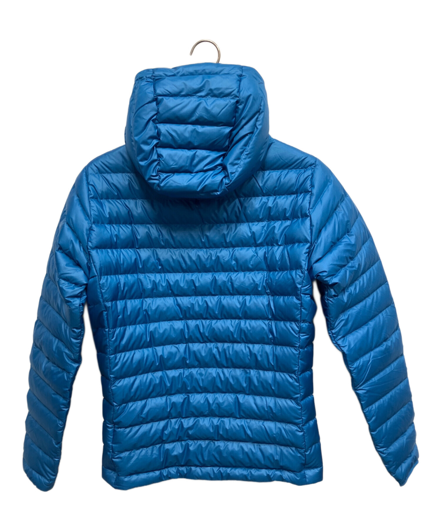 美品 パタゴニア ダウンセーターフーディ ブルー S ドローコード コンパクト 中古・古着通販】Patagonia (パタゴニア) ダウンセーターフーディ
