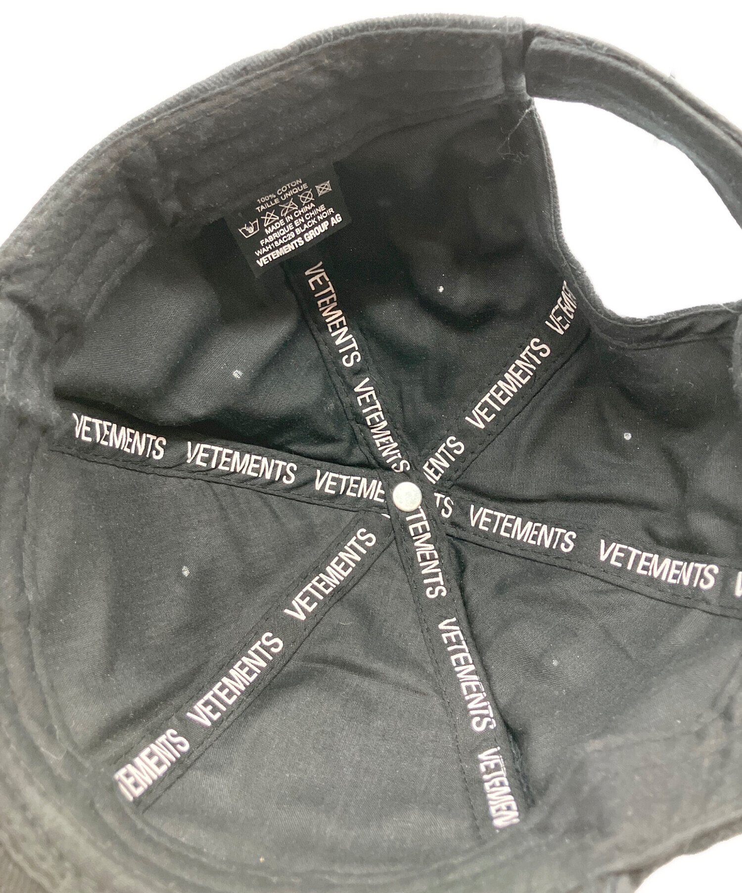 中古・古着通販】VETEMENTS (ヴェトモン) キャップ ブラック｜ブランド