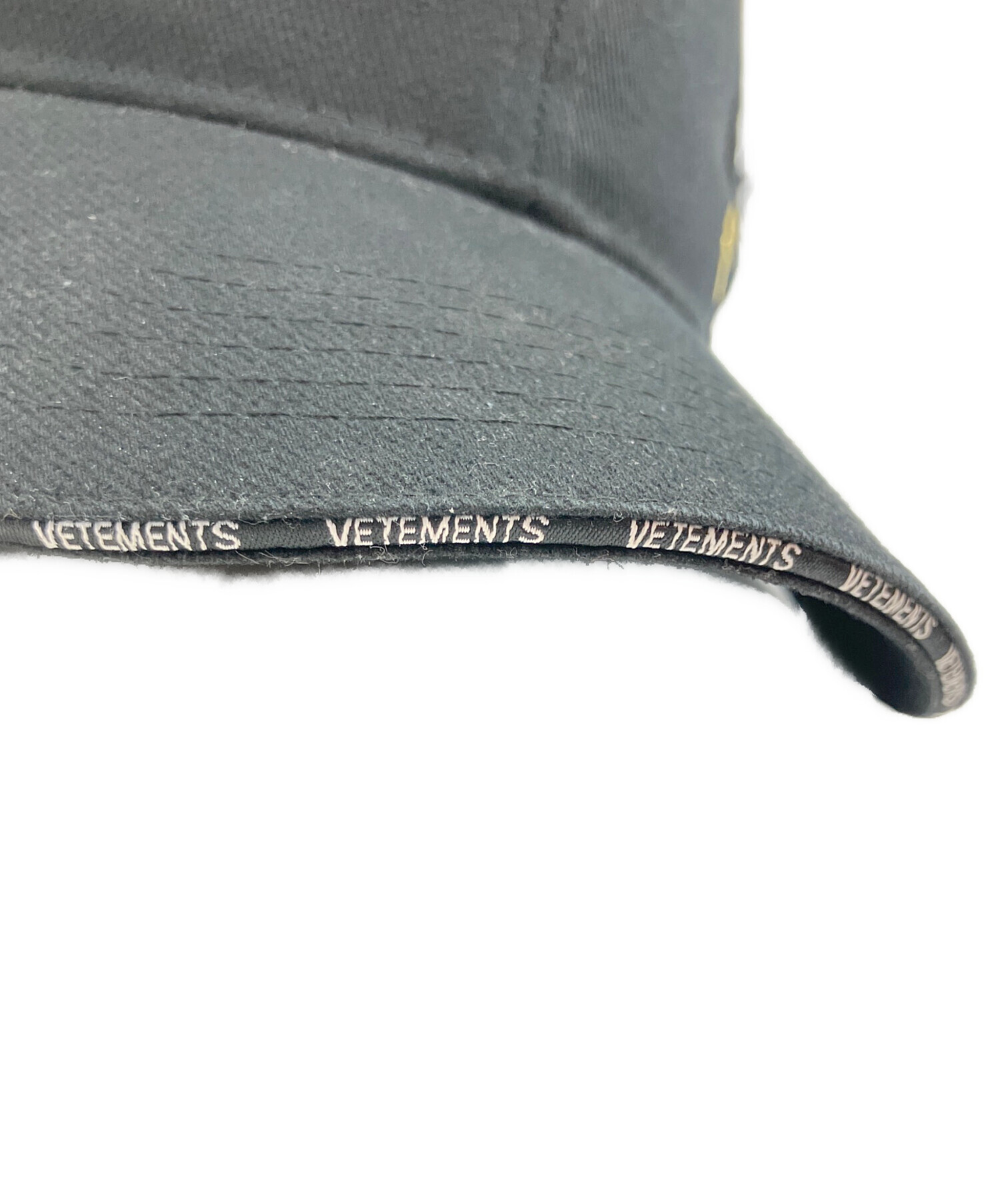 中古・古着通販】VETEMENTS (ヴェトモン) キャップ ブラック｜ブランド