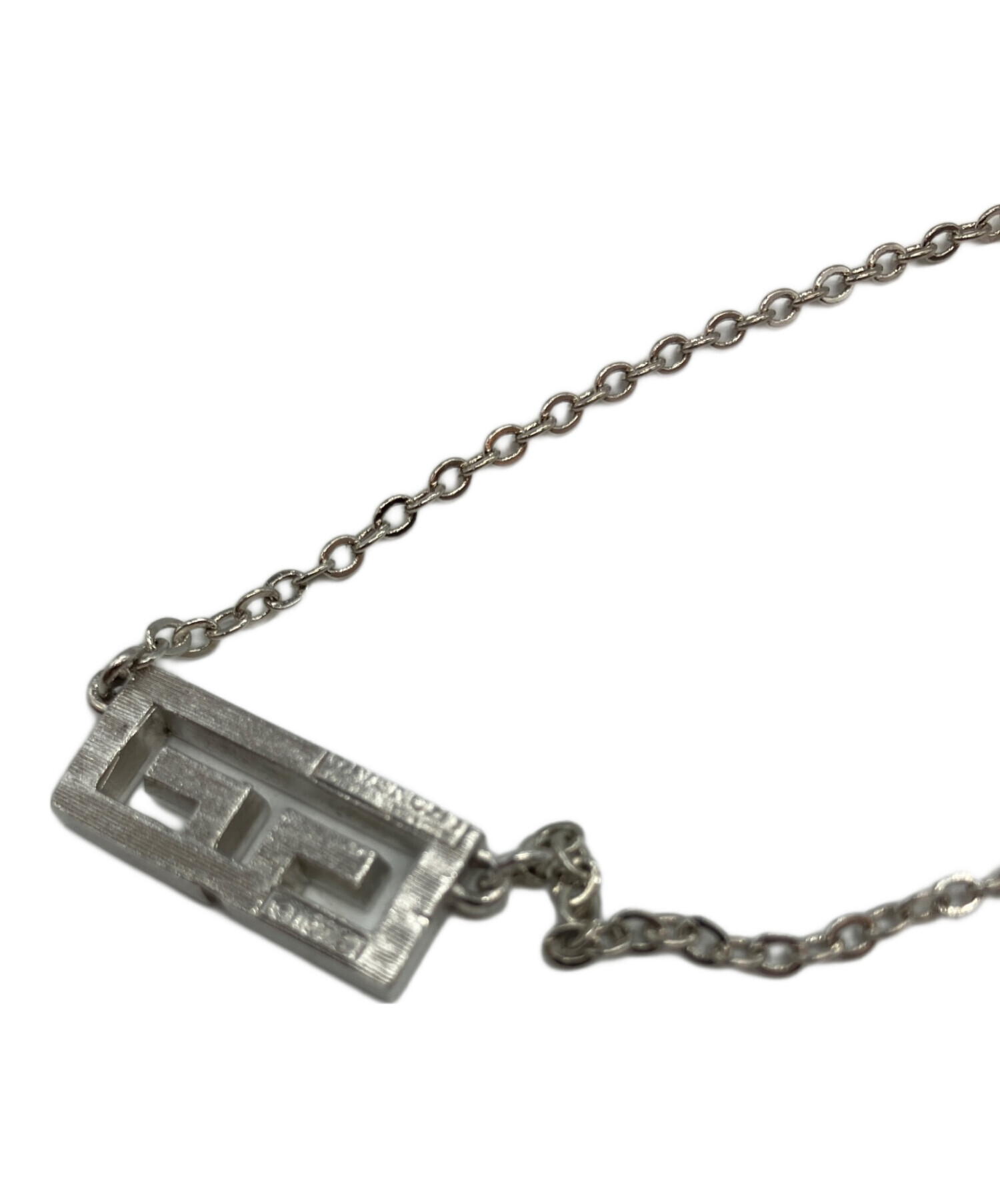 ジバンシー(GIVENCHY) ビンテージ ペンダントネックレス 中古・古着通販】GIVENCHY (ジバンシィ) ネックレス シルバー