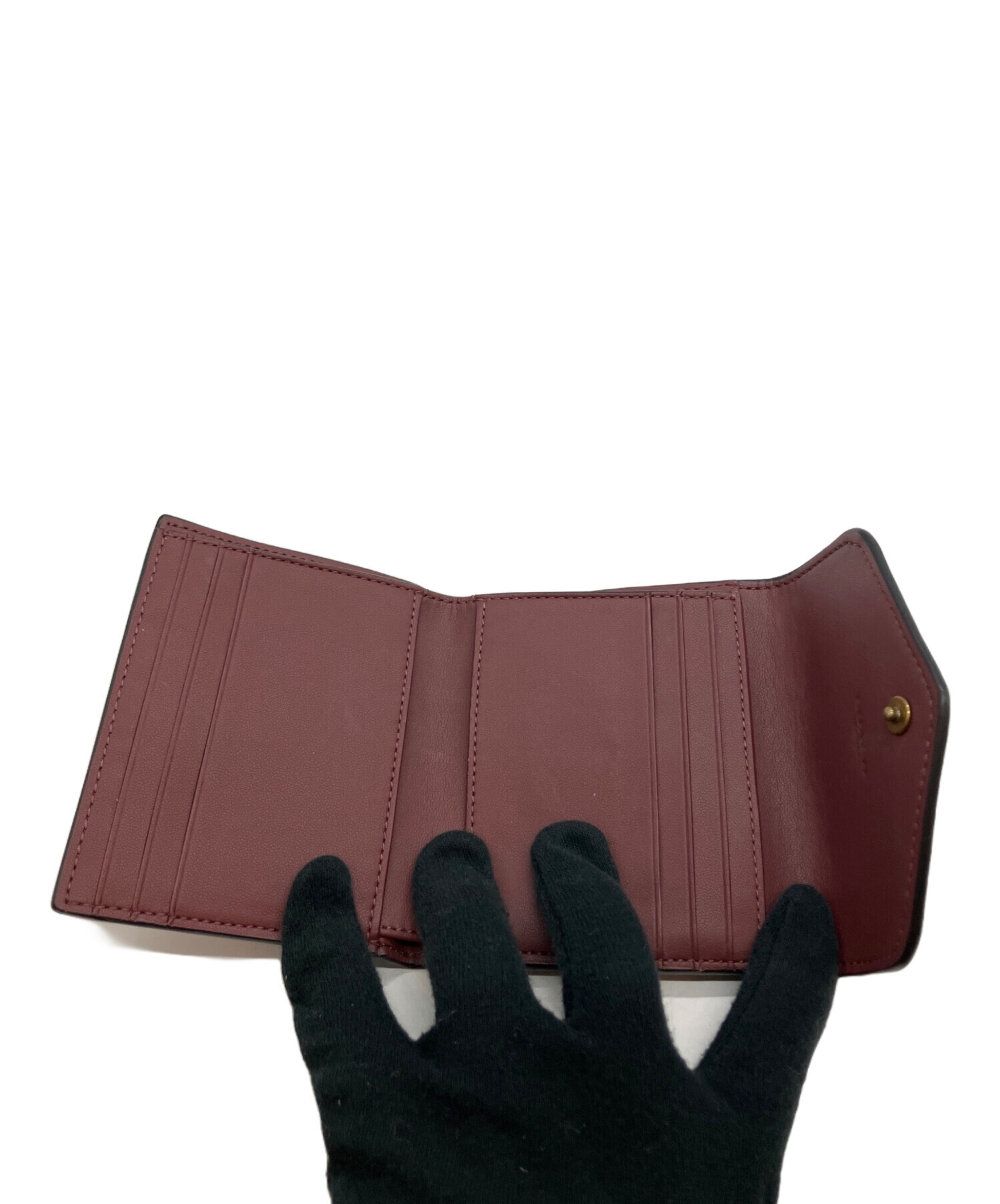 REKO☆COACH 2つ折り財布 花柄     新品未使用 中古・古着通販】COACH (コーチ) 花柄 2つ折り財布 ブラック｜ブランド