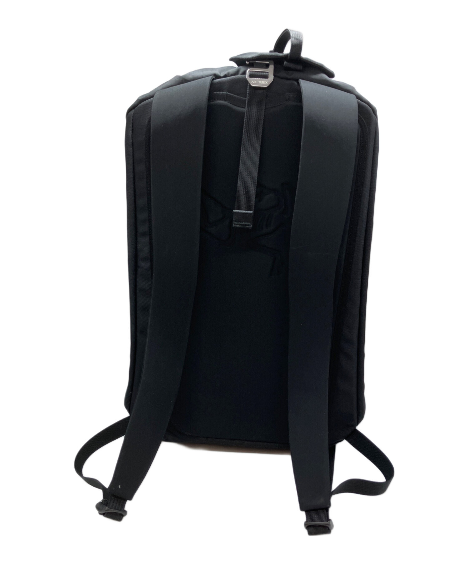 未使用タグ付ARC'TERYX Arro 20 Bucket Bag Arc'teryx Arro 20 Bucket Bag | Classic backpacks | Varuste.net English