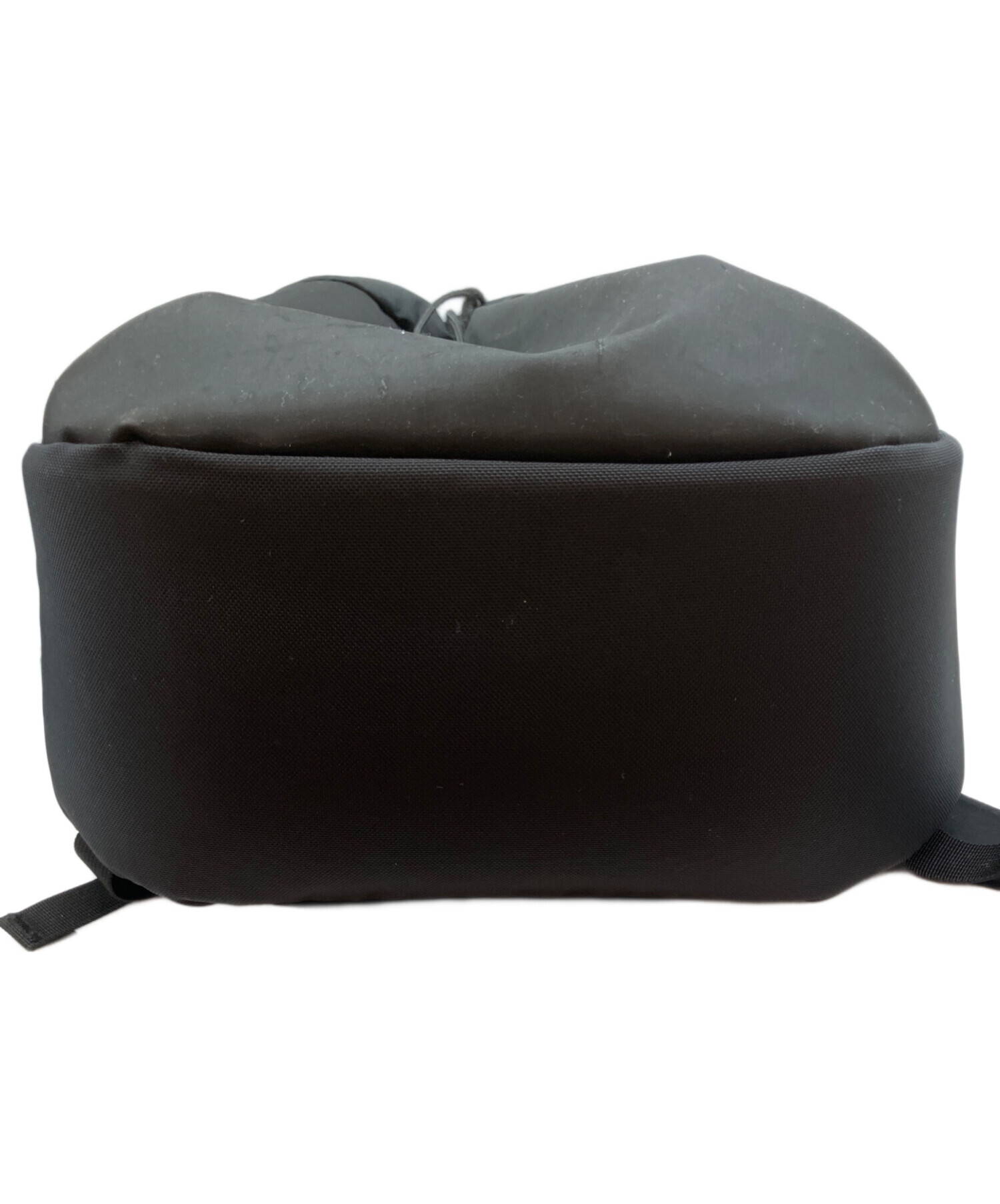 未使用タグ付ARC'TERYX Arro 20 Bucket Bag Arc'teryx Arro 20 Bucket Bag | Classic backpacks | Varuste.net English