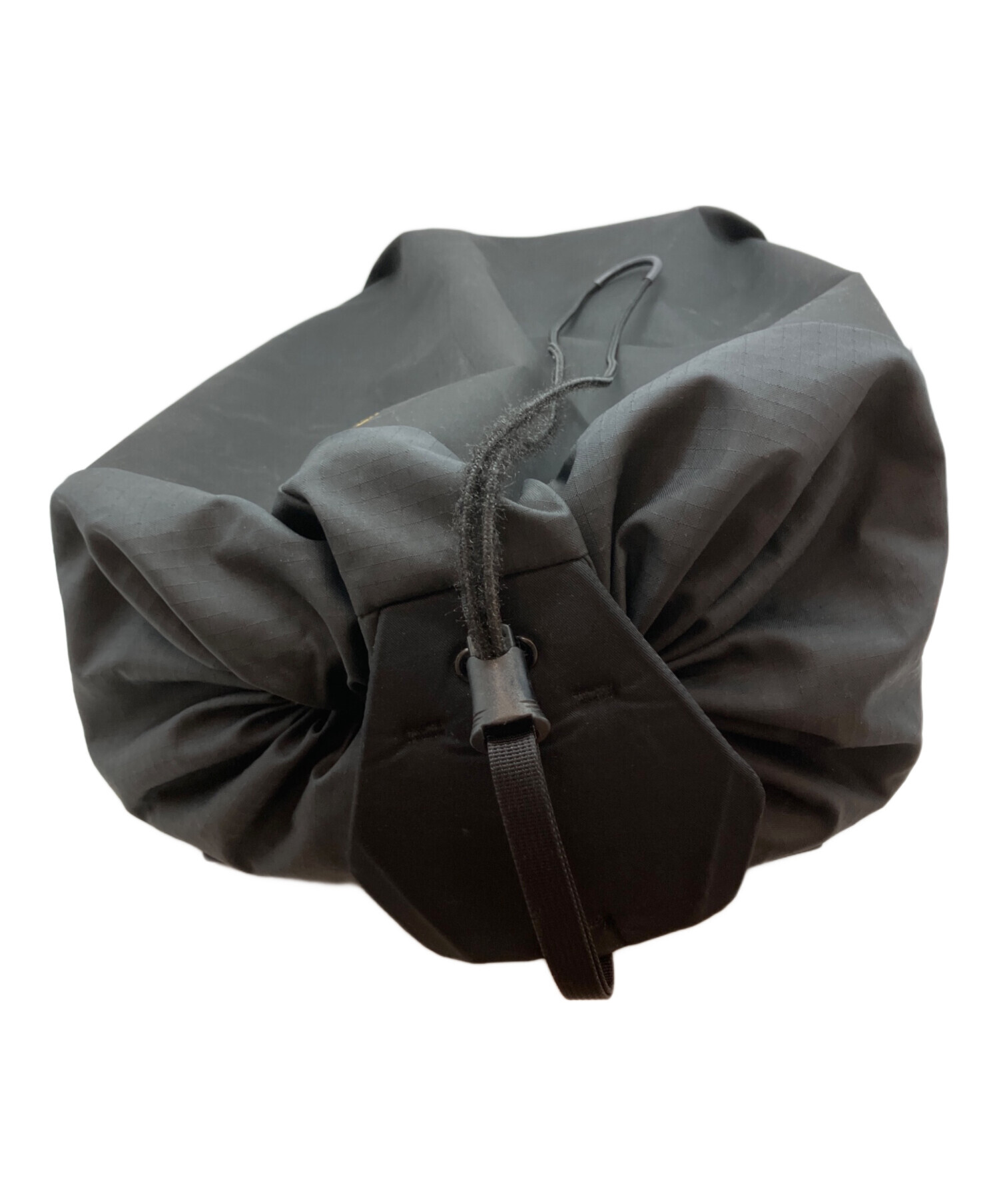 未使用タグ付ARC'TERYX Arro 20 Bucket Bag Arc'teryx Arro 20 Bucket Bag | Classic backpacks | Varuste.net English