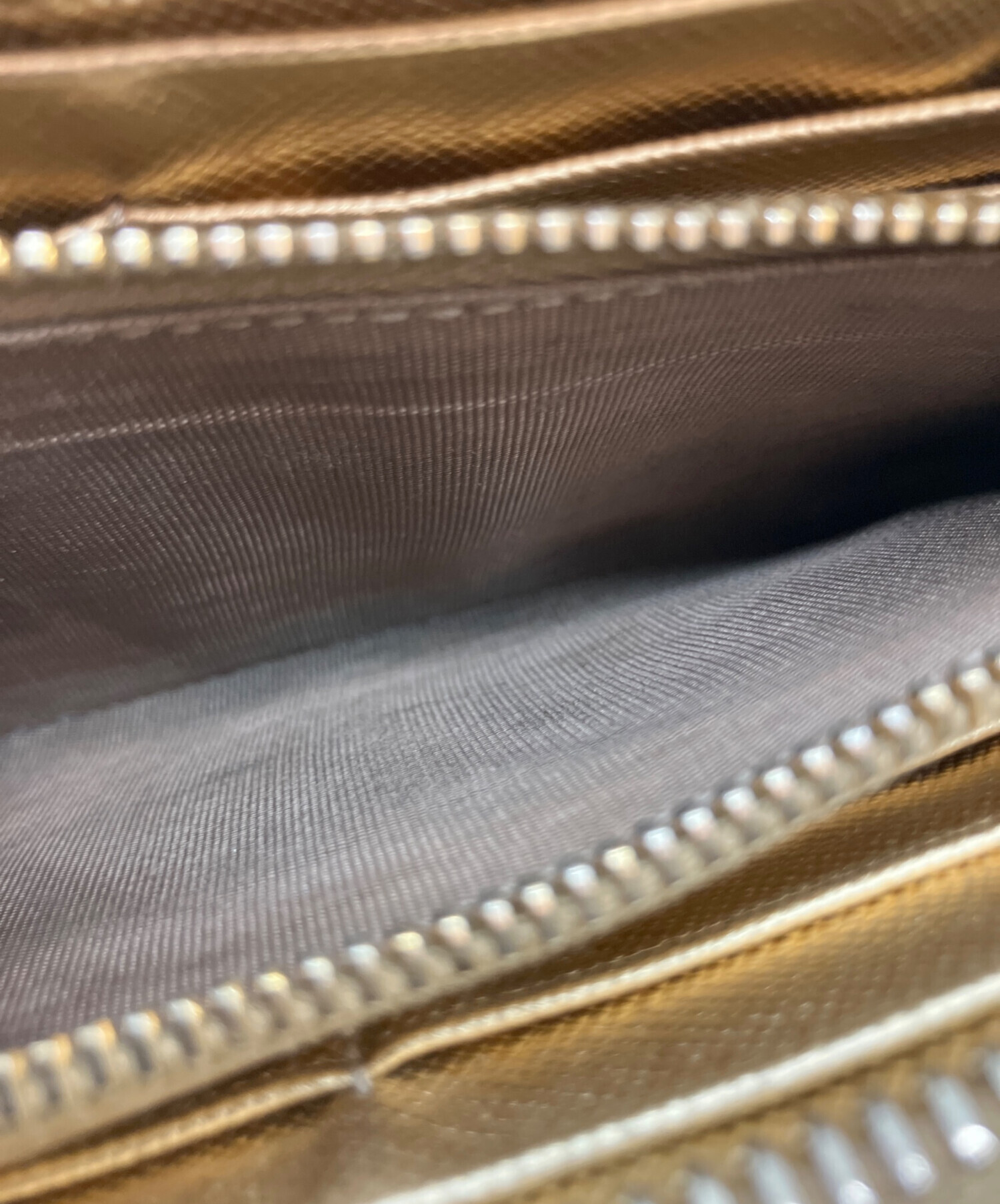 中古・古着通販】PRADA (プラダ) 長財布 ゴールド｜ブランド・古着通販
