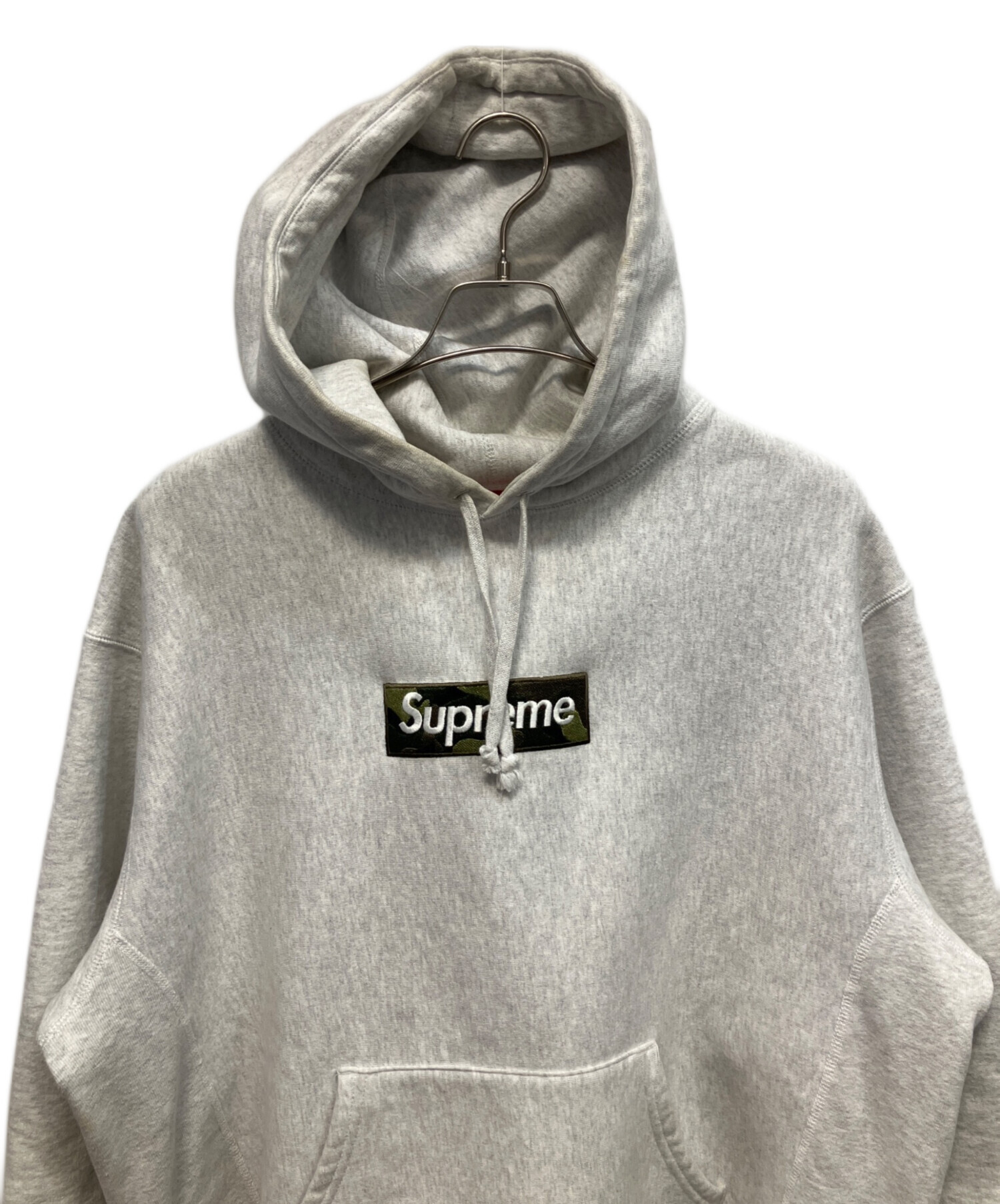 正規品 Supreme シュプリーム グラディエント スリーブパーカー グレー 中古・古着通販】SUPREME (シュプリーム) Supreme Satin Applique