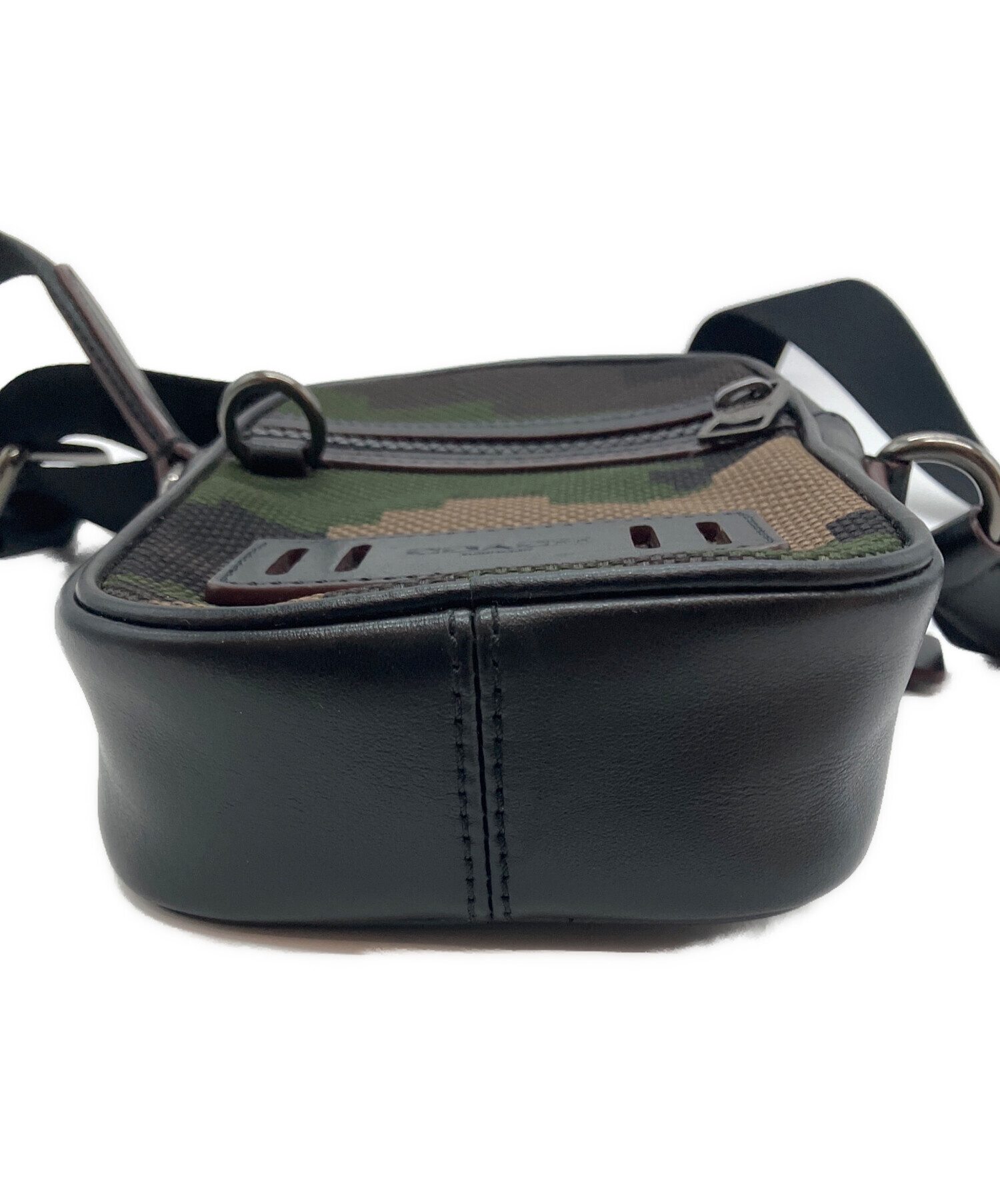 中古・古着通販】COACH (コーチ) ショルダーポーチ カーキ×ブラック