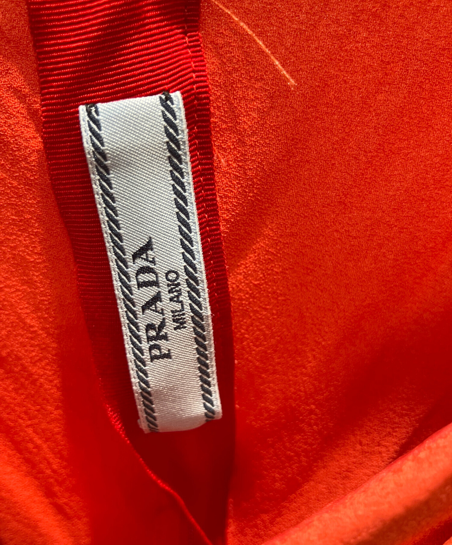 中古・古着通販】PRADA (プラダ) ノースリーブブラウス レッド サイズ