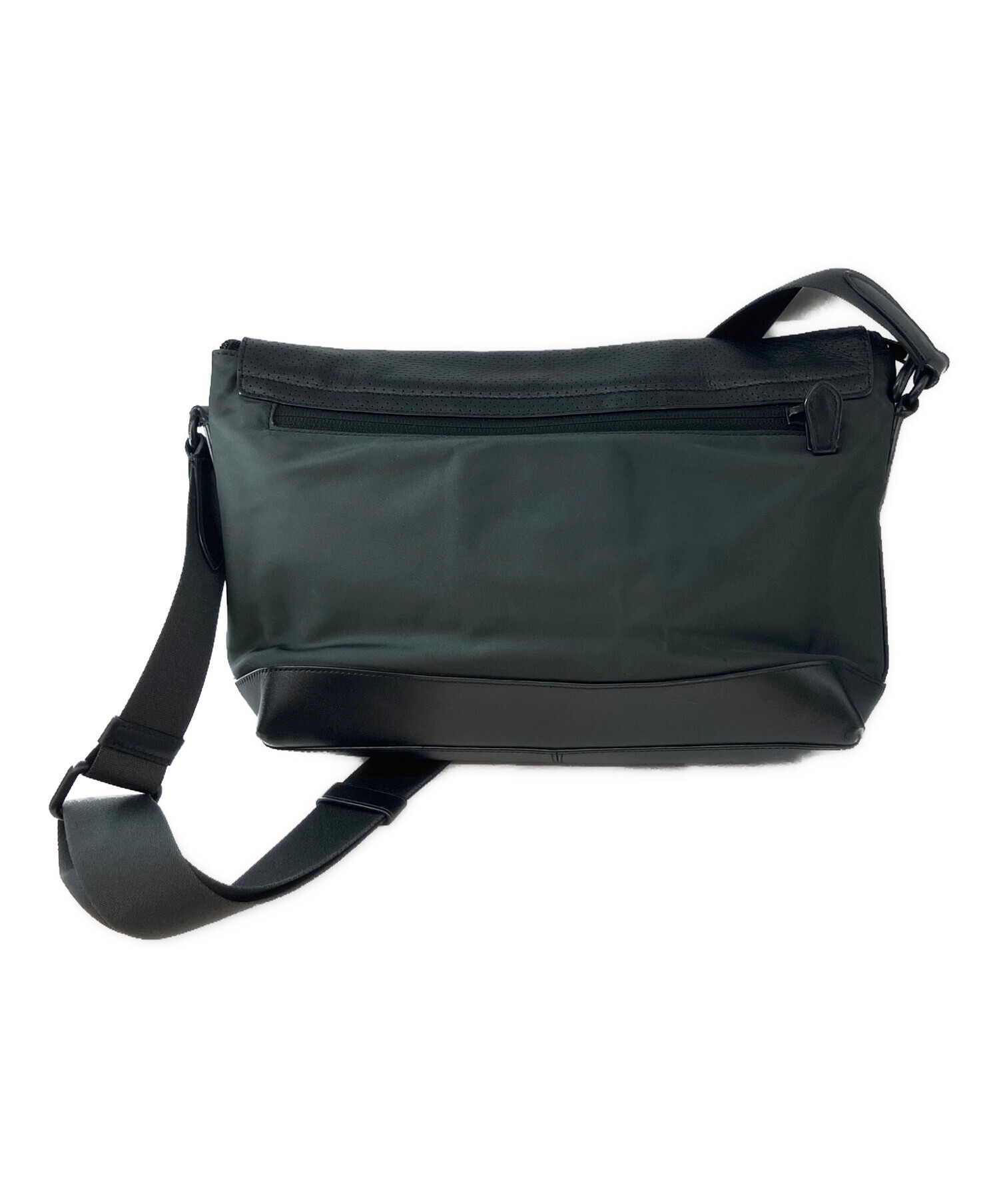 未使用 COACH コーチ ショルダーバッグ ブラック 中古・古着通販】COACH (コーチ) ショルダーバッグ ブラック｜ブランド