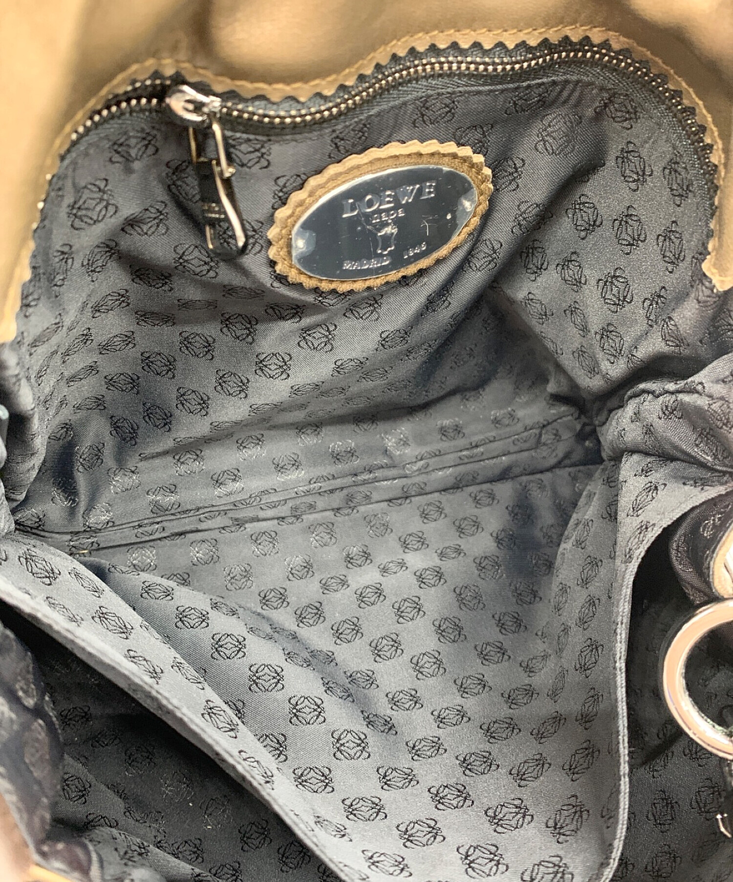 中古・古着通販】LOEWE (ロエベ) レザーショルダーバッグ ブラウン