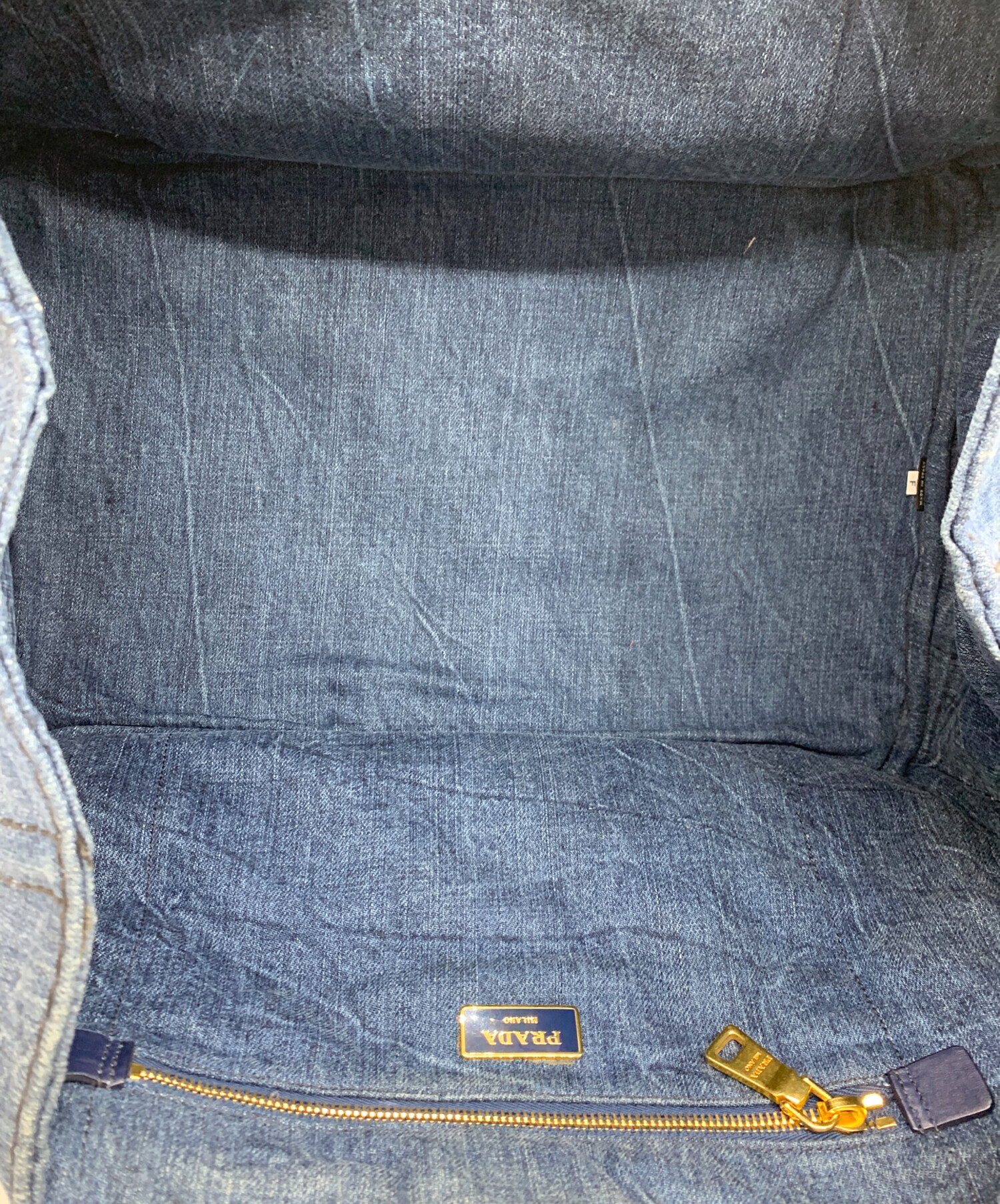 中古・古着通販】PRADA (プラダ) デニムトートバッグ ブルー|ブランド 中古・古着通販】PRADA (プラダ) デニムトートバッグ ブルー|ブランド