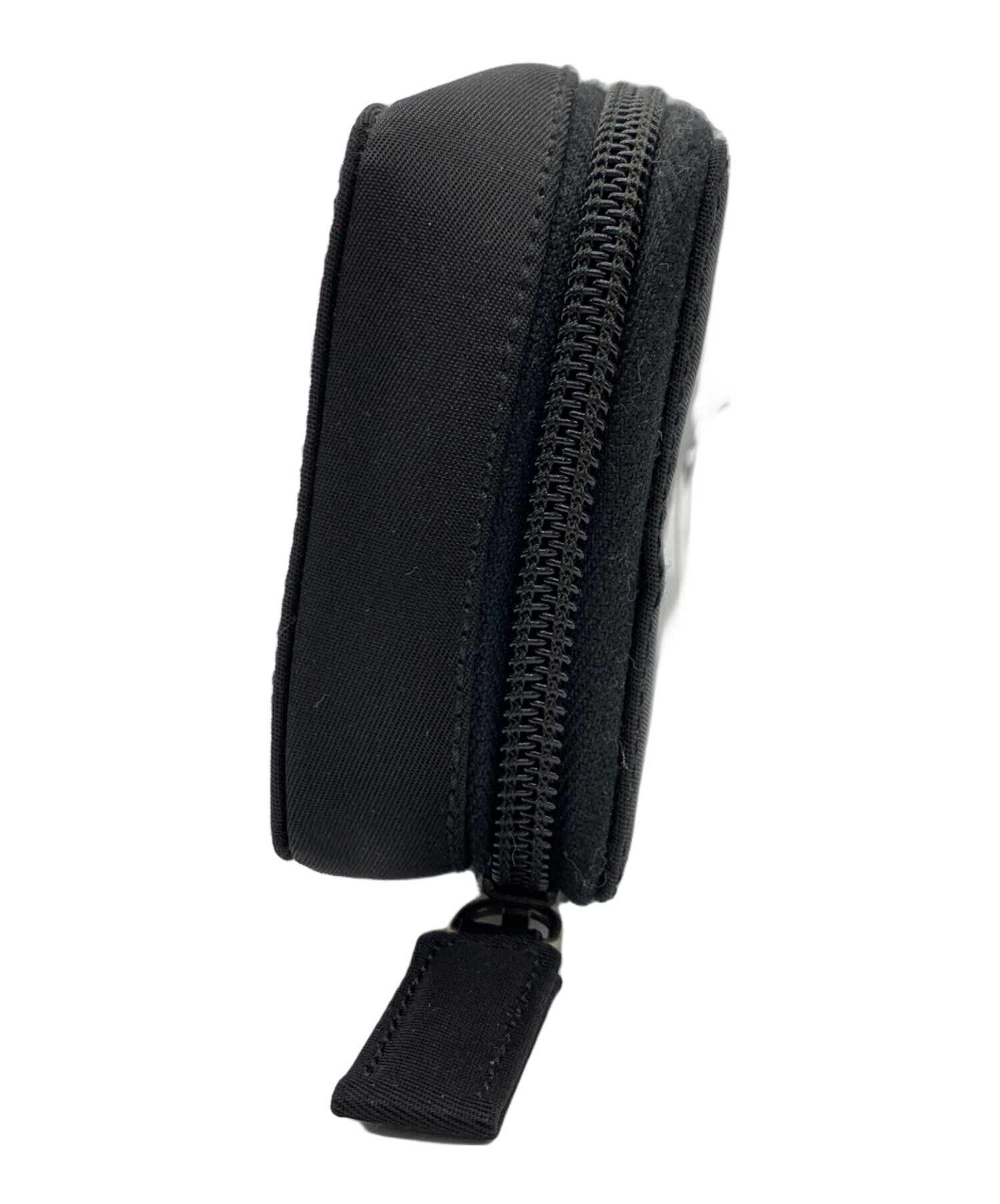 美品 PRADA ブラックナイロン ポーチ 中古・古着通販】PRADA (プラダ) ナイロンポーチ ブラック サイズ