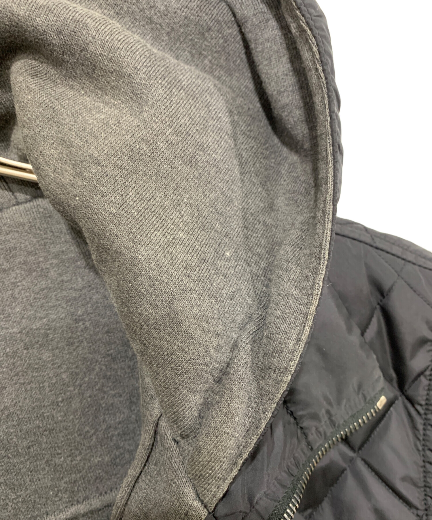 PRADA / シルクコットン ジップアップジャケット/裏地キルティング/スレ箇所有/XS/シルク/SGC475// 中古・古着通販】PRADA (プラダ) キルティングジャケット ブラック