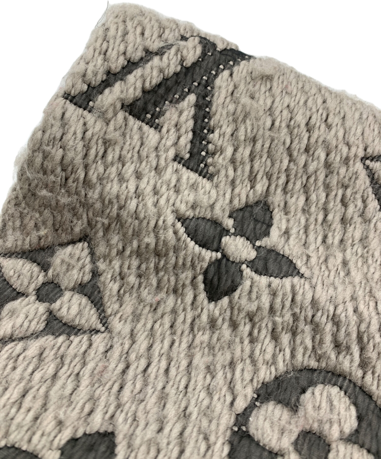 【中古品】ルイヴィトン　マフラー　グレージュ　ウール素材 中古・古着通販】LOUIS VUITTON (ルイ ヴィトン) マフラー グレー