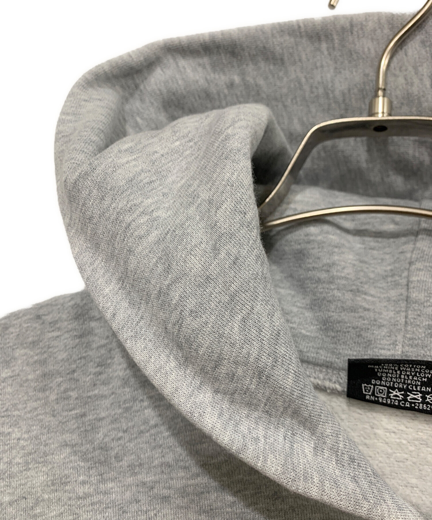 STUSSY プルオーバーパーカー グレーMサイズ 中古・古着通販】stussy (ステューシー) プルオーバーパーカー グレー