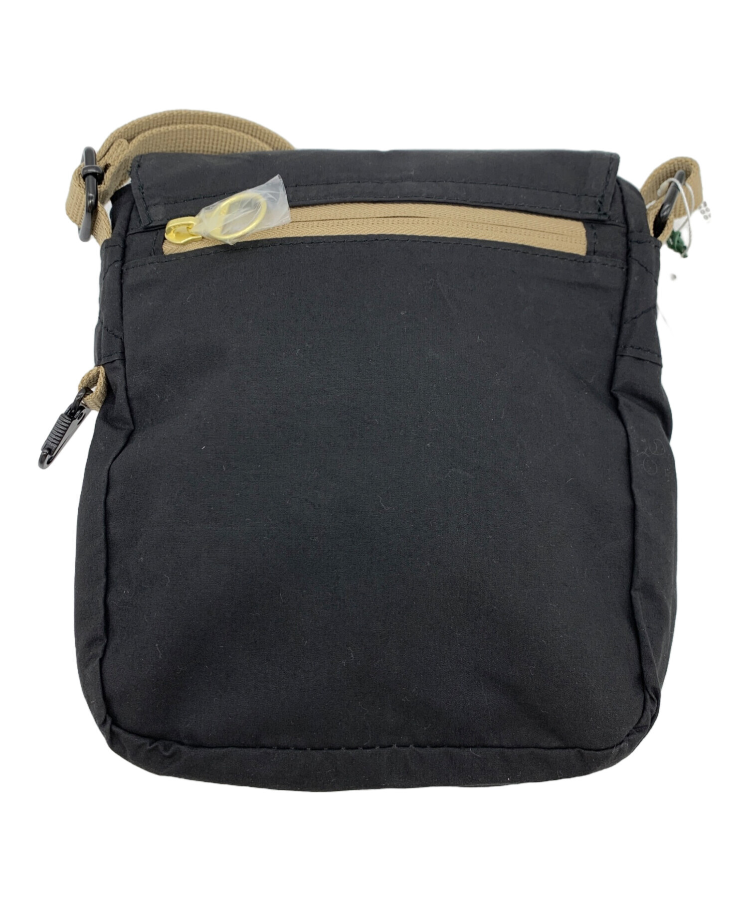 Barbour WW ブラックボディバッグ Barbour（バブアー） ショルダーバッグ 「TRANSPORT / トランスポート