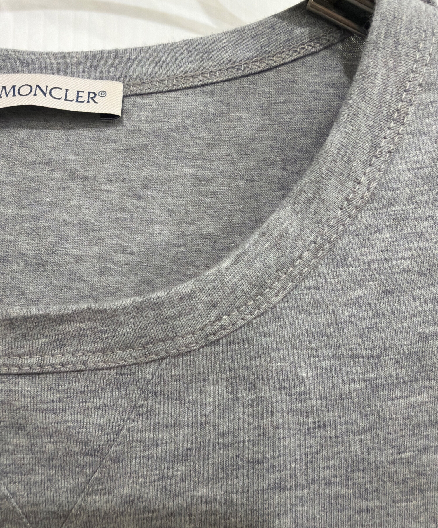 値下げ 中古 MONCLER グレー Tシャツ ロゴプリント S 中古・古着通販】MONCLER (モンクレール) 半袖カットソー グレー
