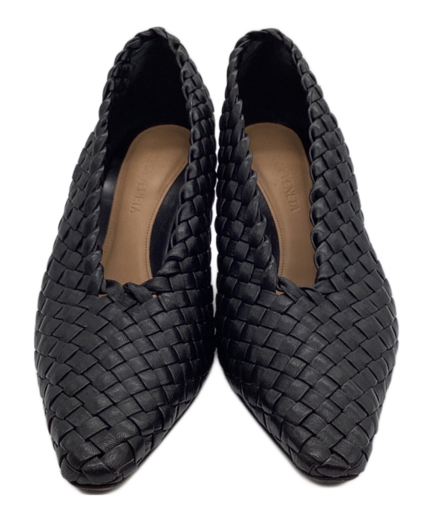 中古・古着通販】BOTTEGA VENETA (ボッテガベネタ) アーモンド 中古・古着通販】BOTTEGA VENETA (ボッテガベネタ) アーモンド