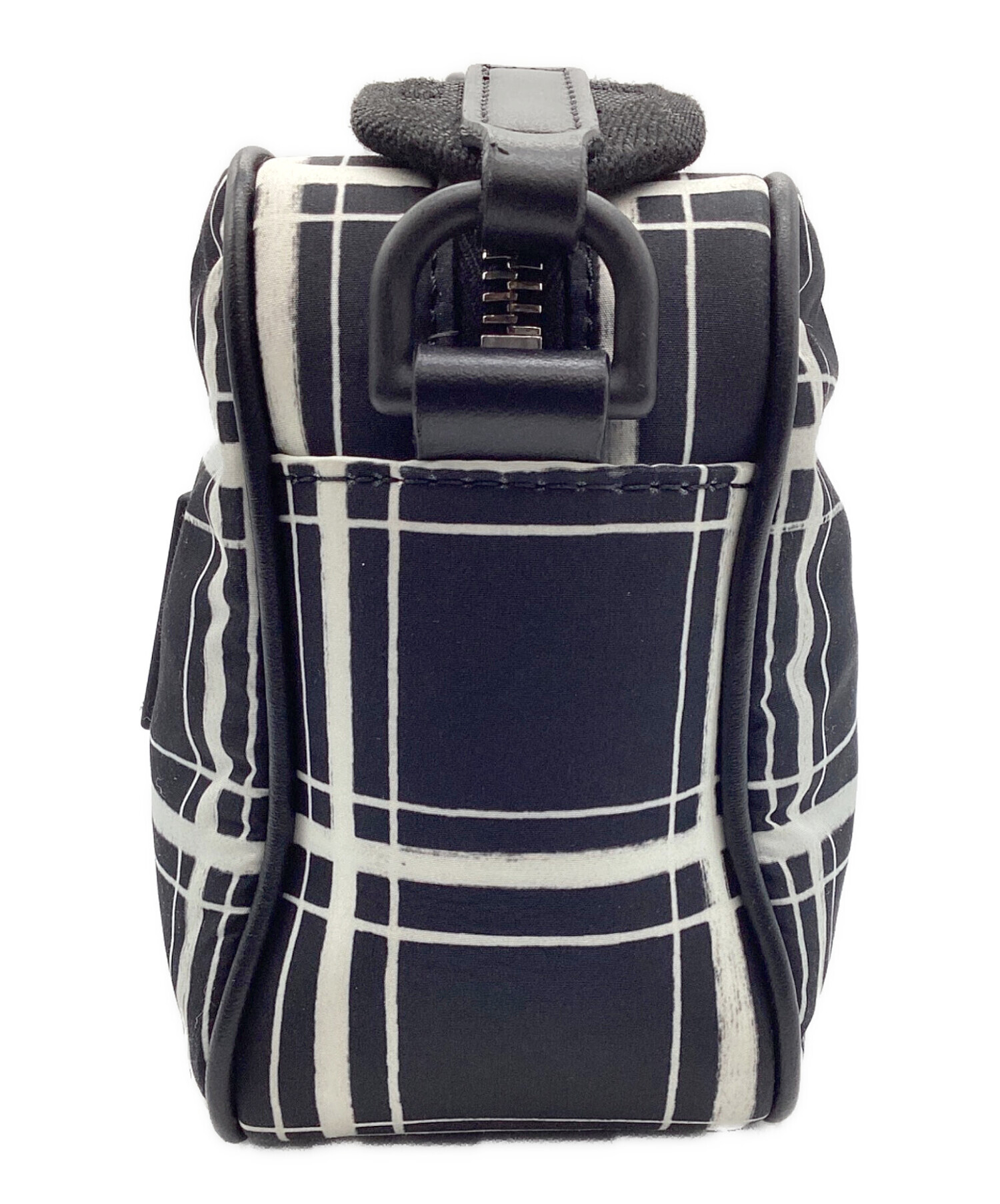 中古・古着通販】MARNI (マルニ) CHECK NYLON PUFF CAMERA BAG