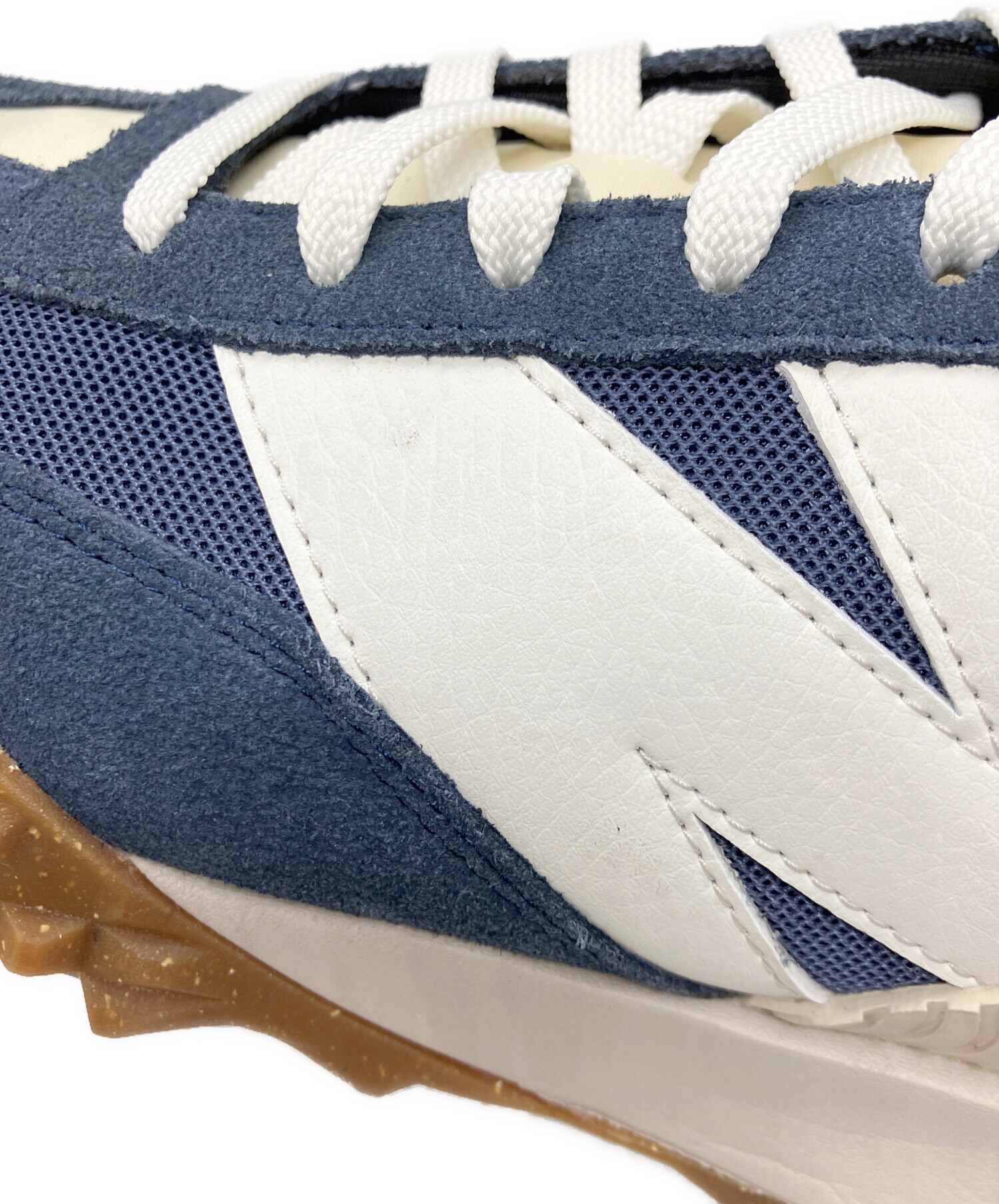 バ*ン様 New Balance トレーニングシューズ ネイビー/ホワイト　人気 中古・古着通販】NEW BALANCE (ニューバランス) スニーカー ネイビー